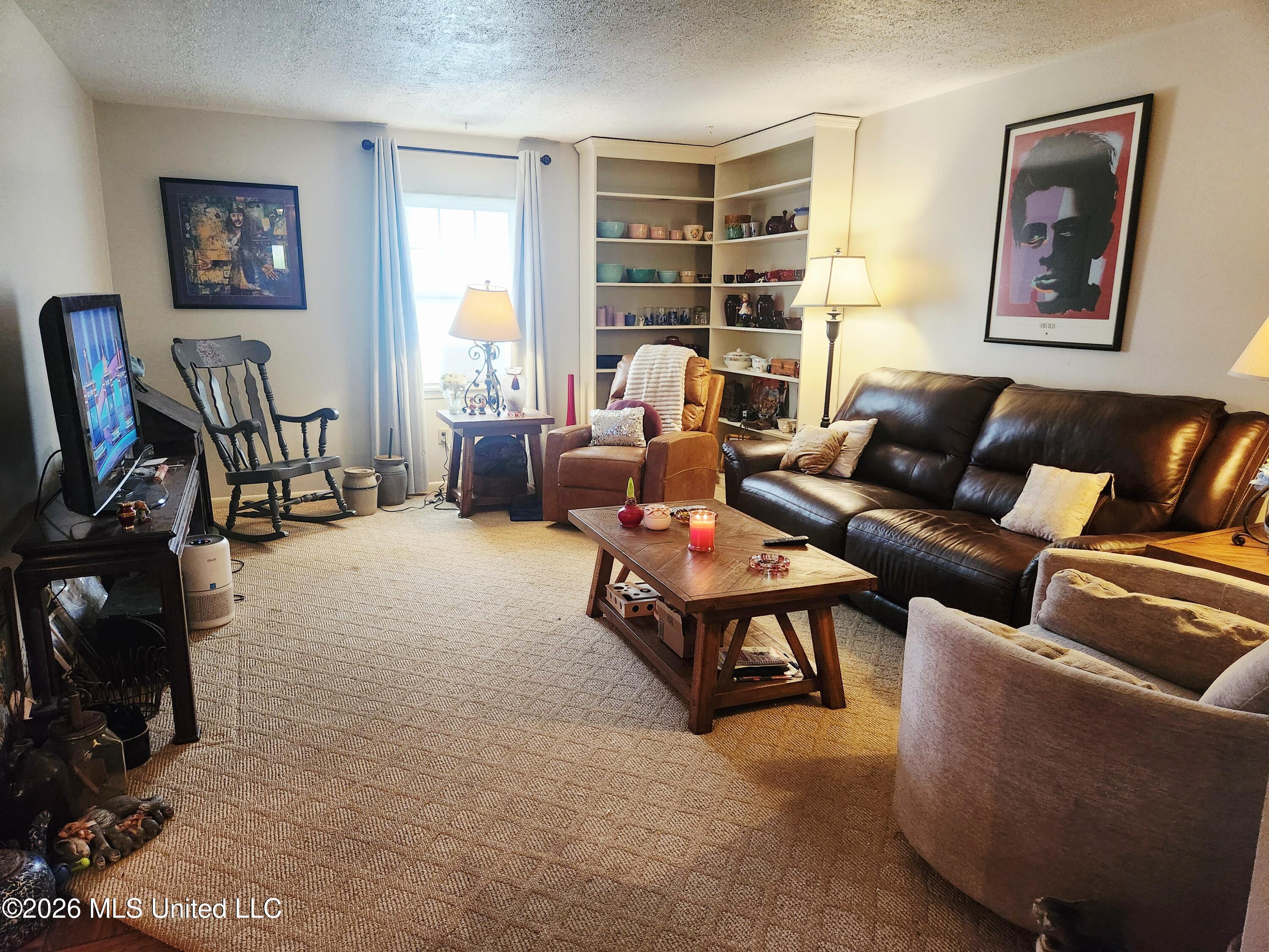 5155 Wayneland Drive Property Photo 4