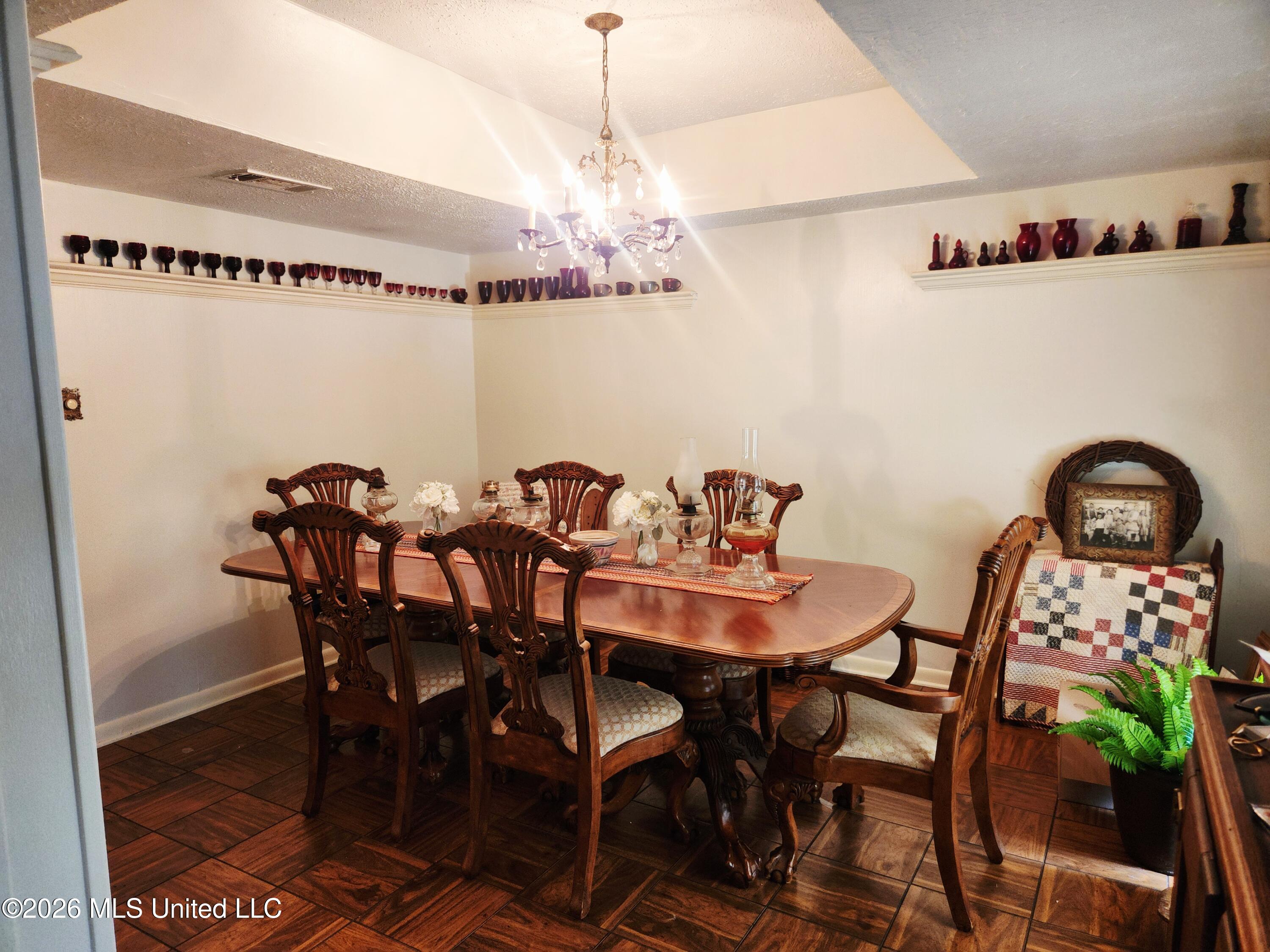 5155 Wayneland Drive Property Photo 6