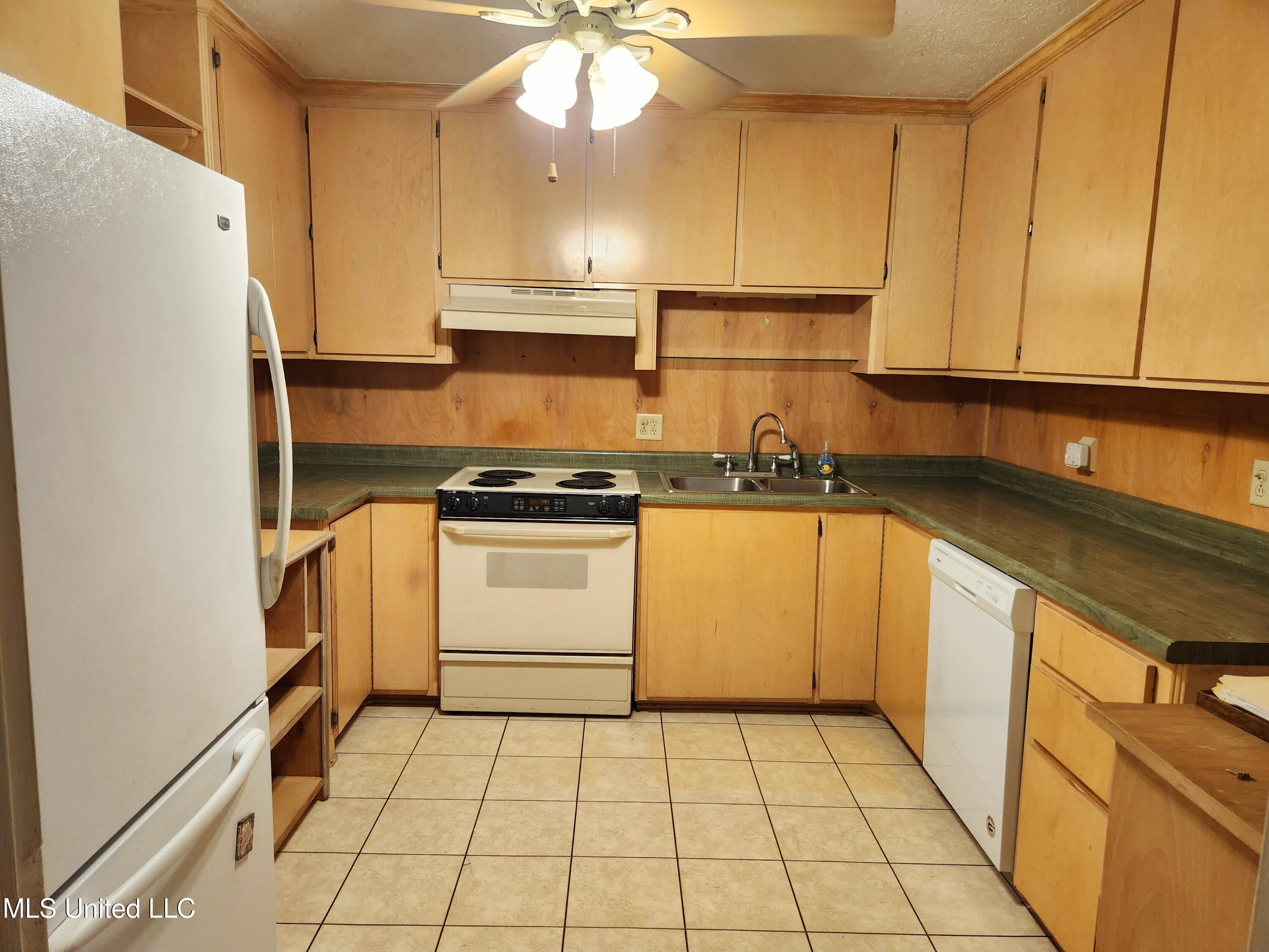 5155 Wayneland Drive Property Photo 12