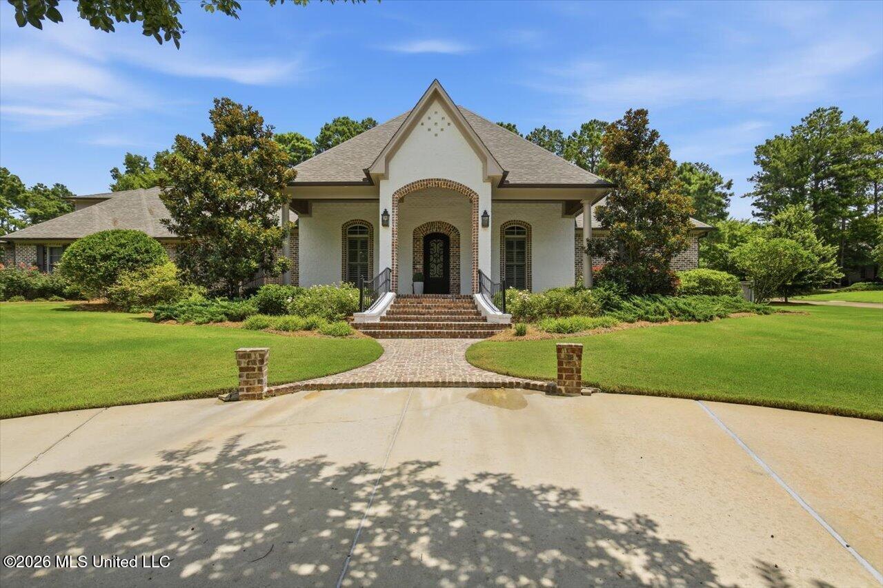465 Pembrooke Drive Property Photo 1