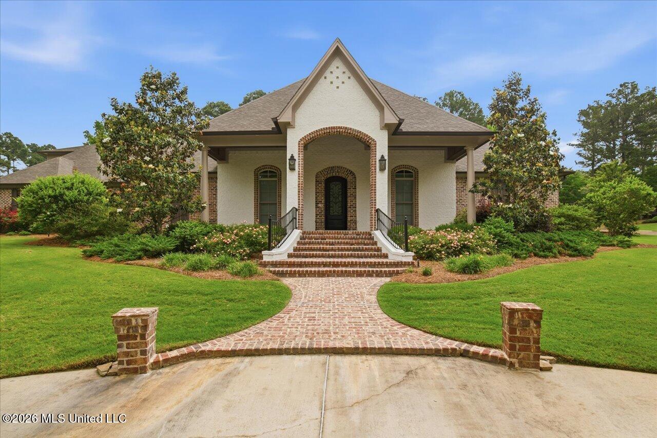 465 Pembrooke Drive Property Photo 8