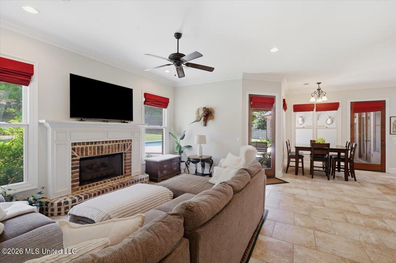 465 Pembrooke Drive Property Photo 38
