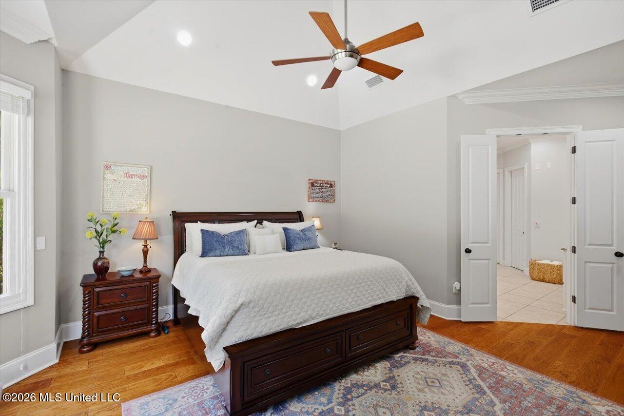 465 Pembrooke Drive Property Photo 45
