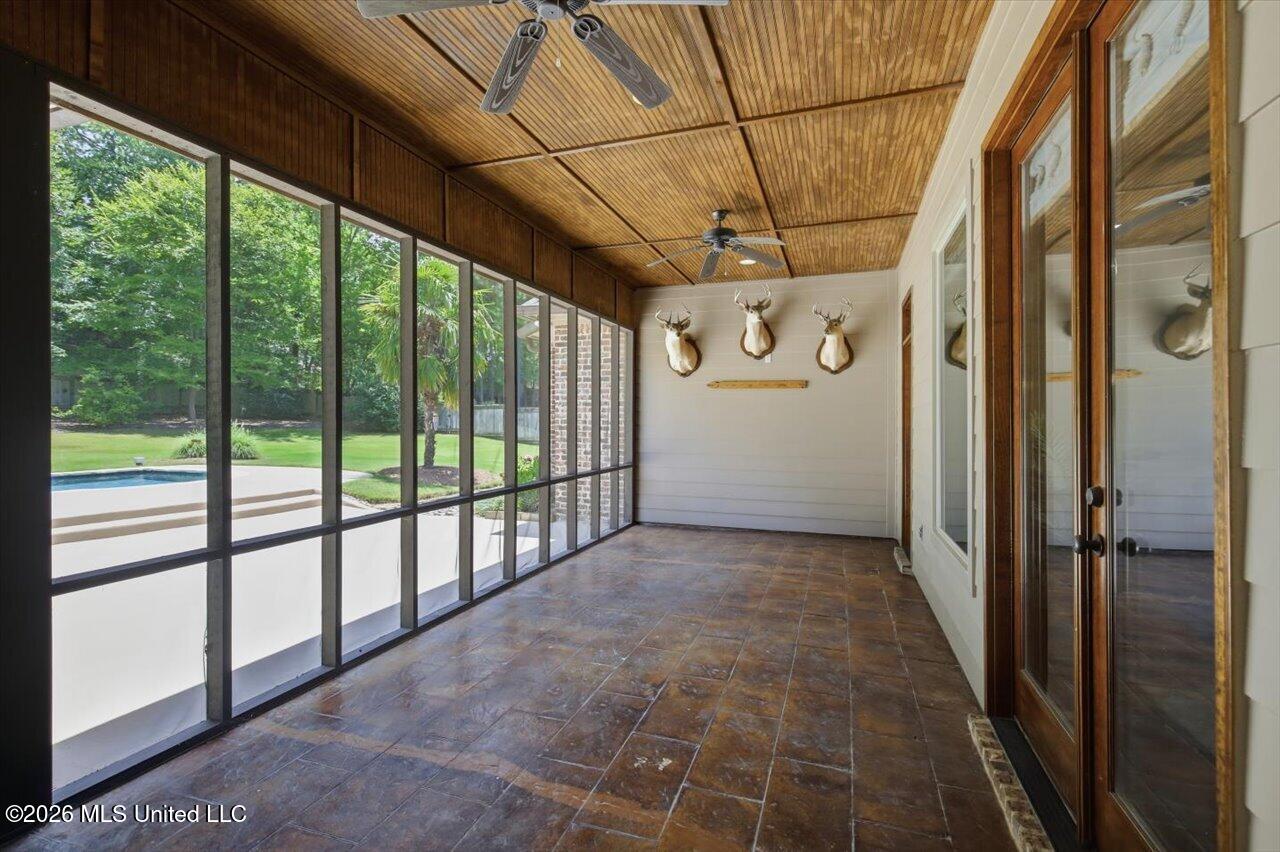 465 Pembrooke Drive Property Photo 68