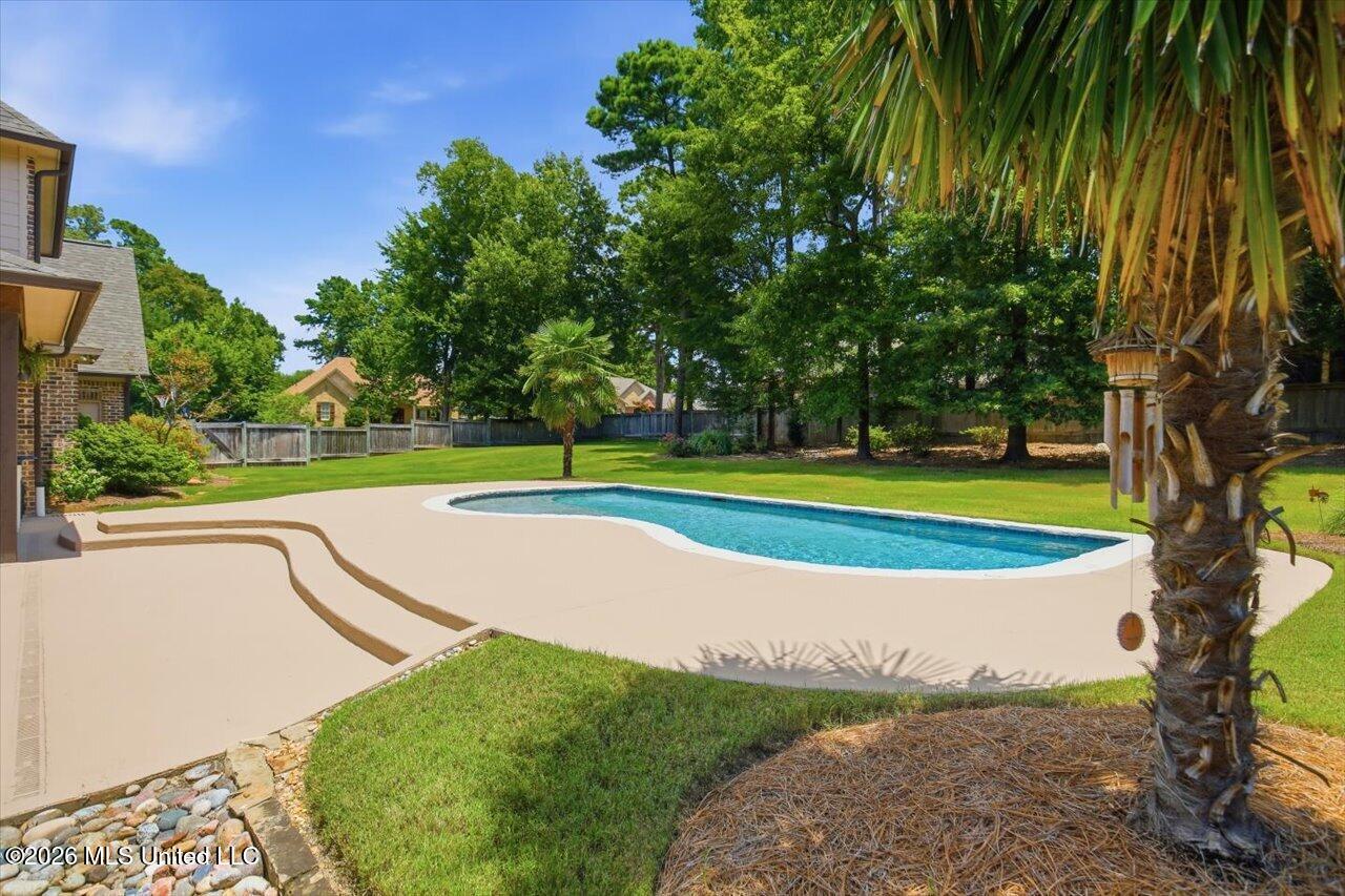 465 Pembrooke Drive Property Photo 72