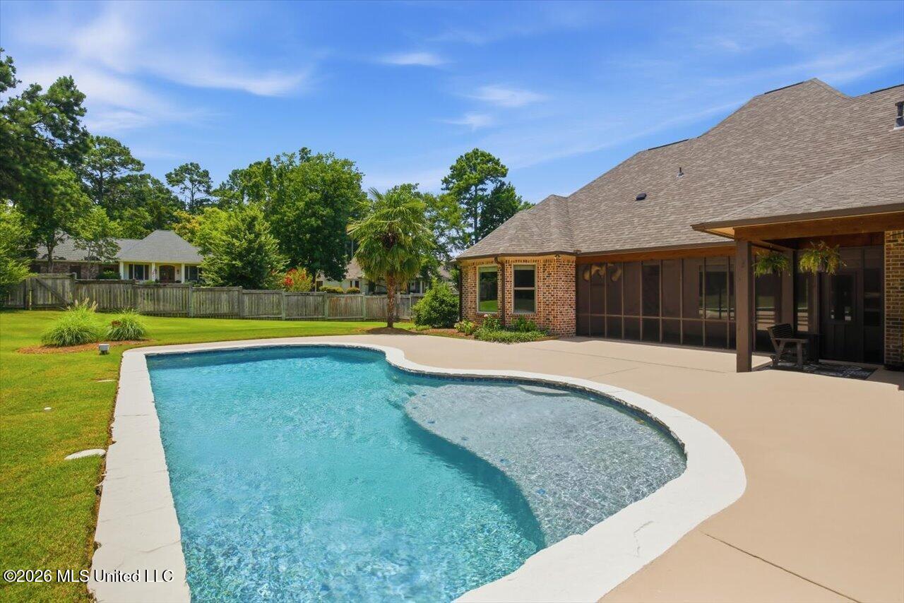 465 Pembrooke Drive Property Photo 78