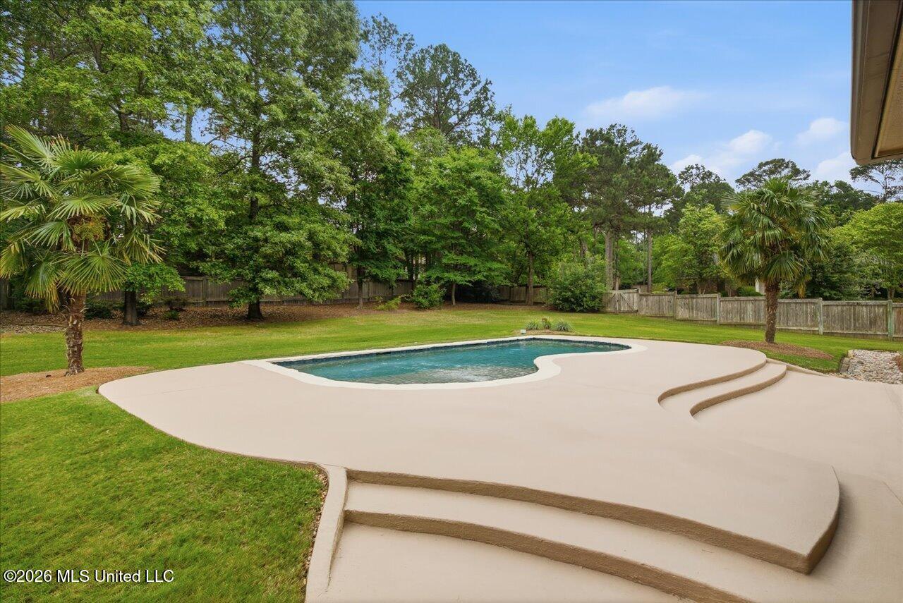 465 Pembrooke Drive Property Photo 81