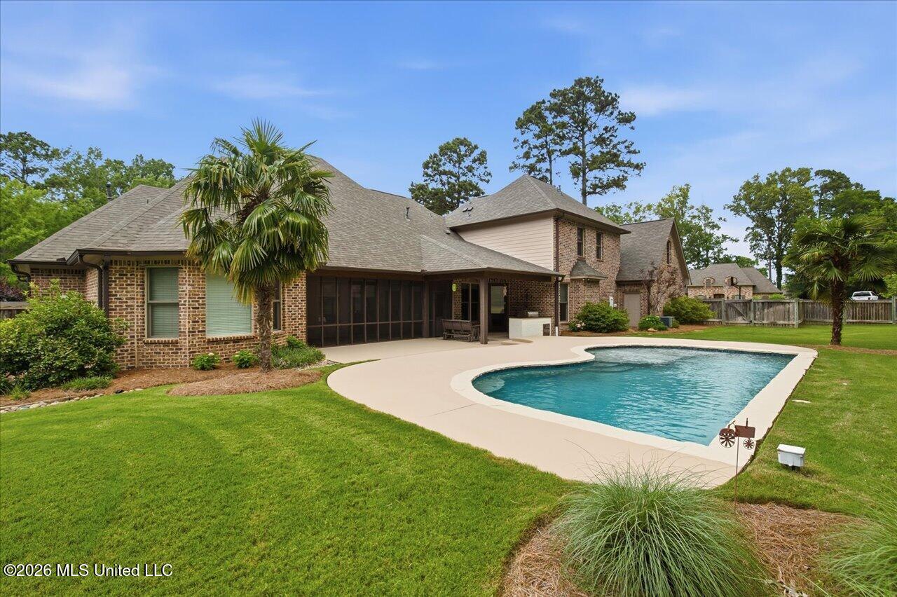 465 Pembrooke Drive Property Photo 84