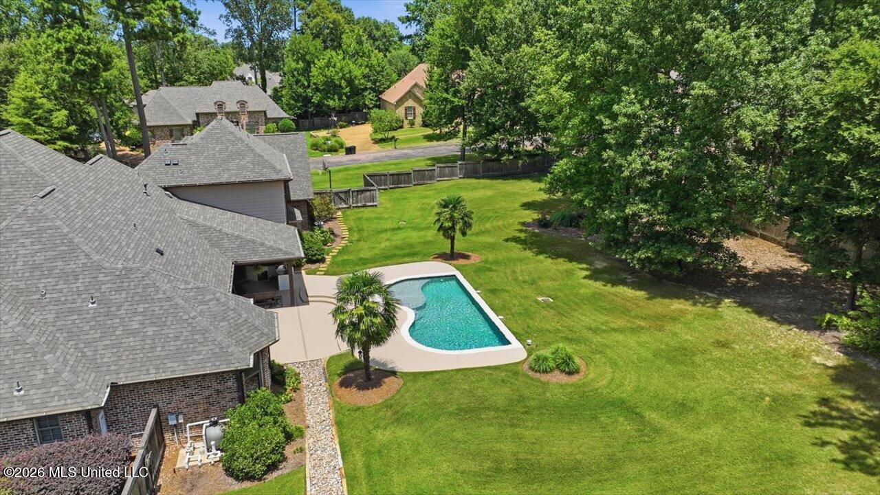 465 Pembrooke Drive Property Photo 95