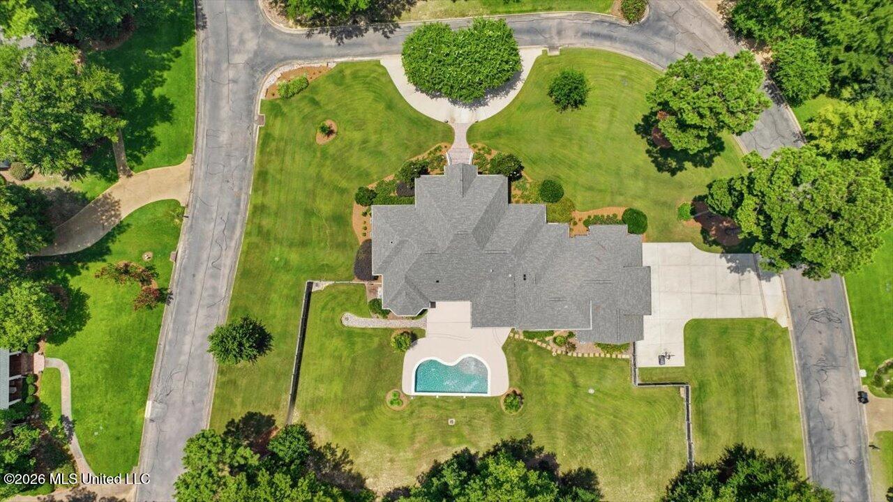 465 Pembrooke Drive Property Photo 97