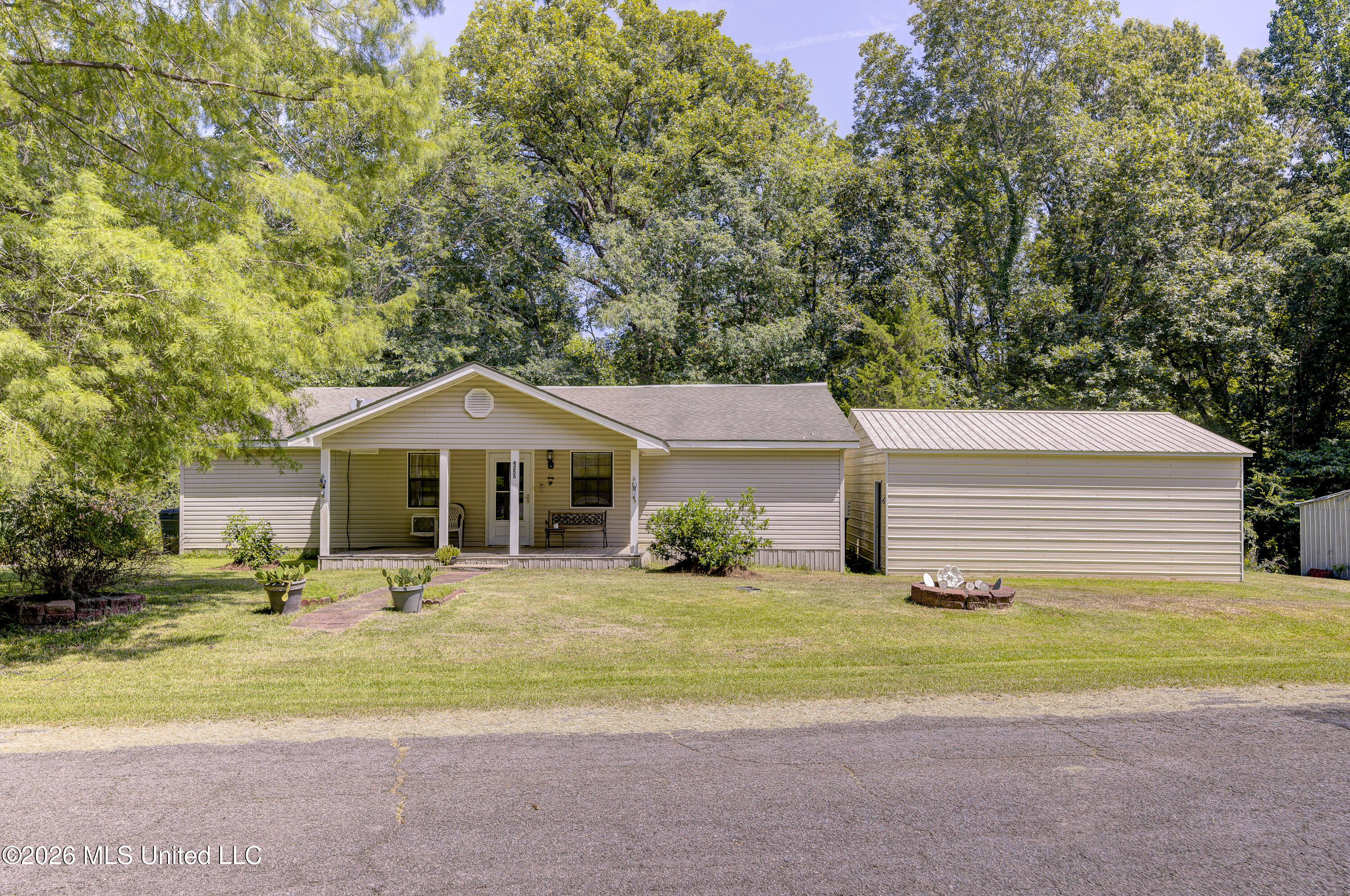 4255 Trotter Road Property Photo 2