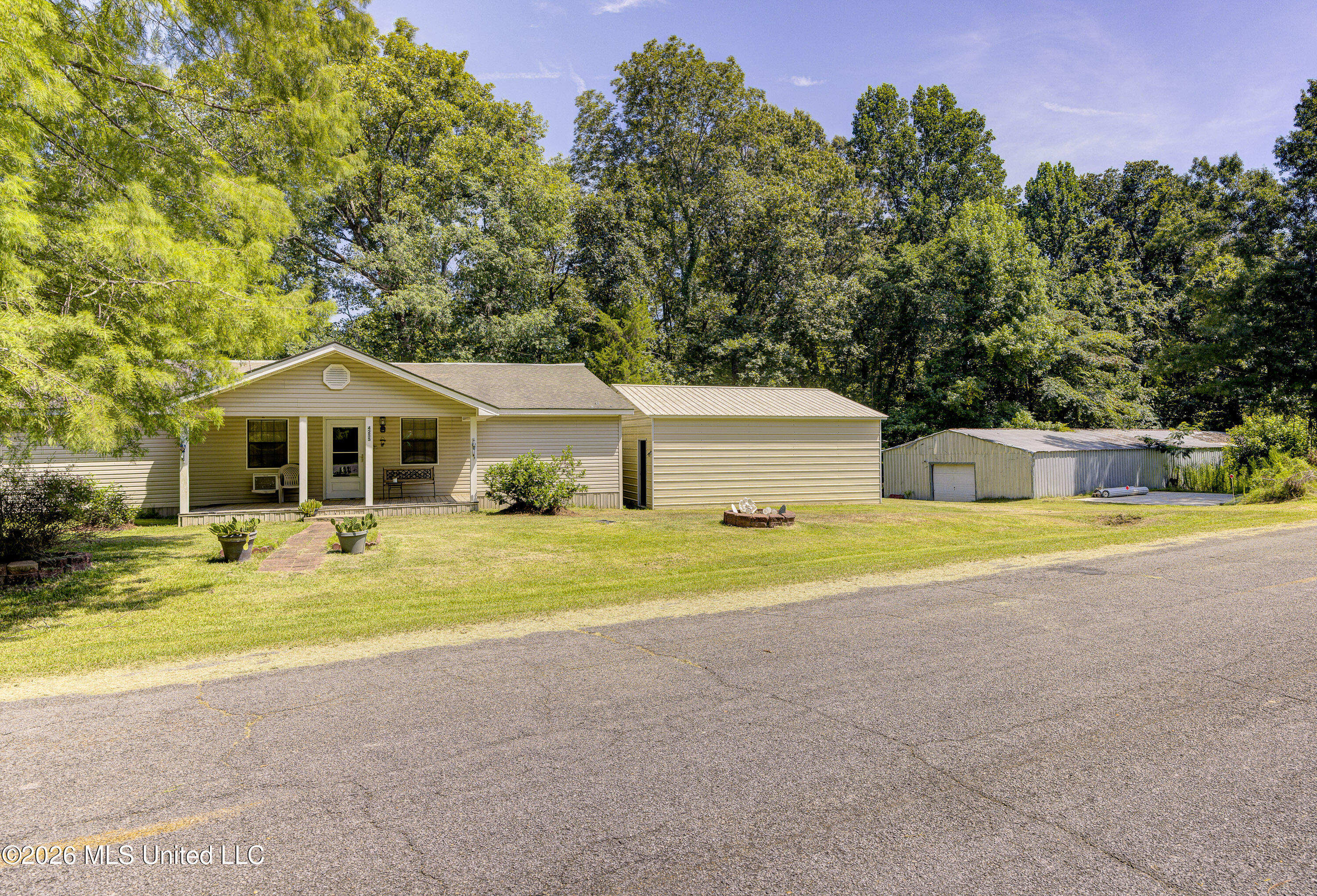 4255 Trotter Road Property Photo 4