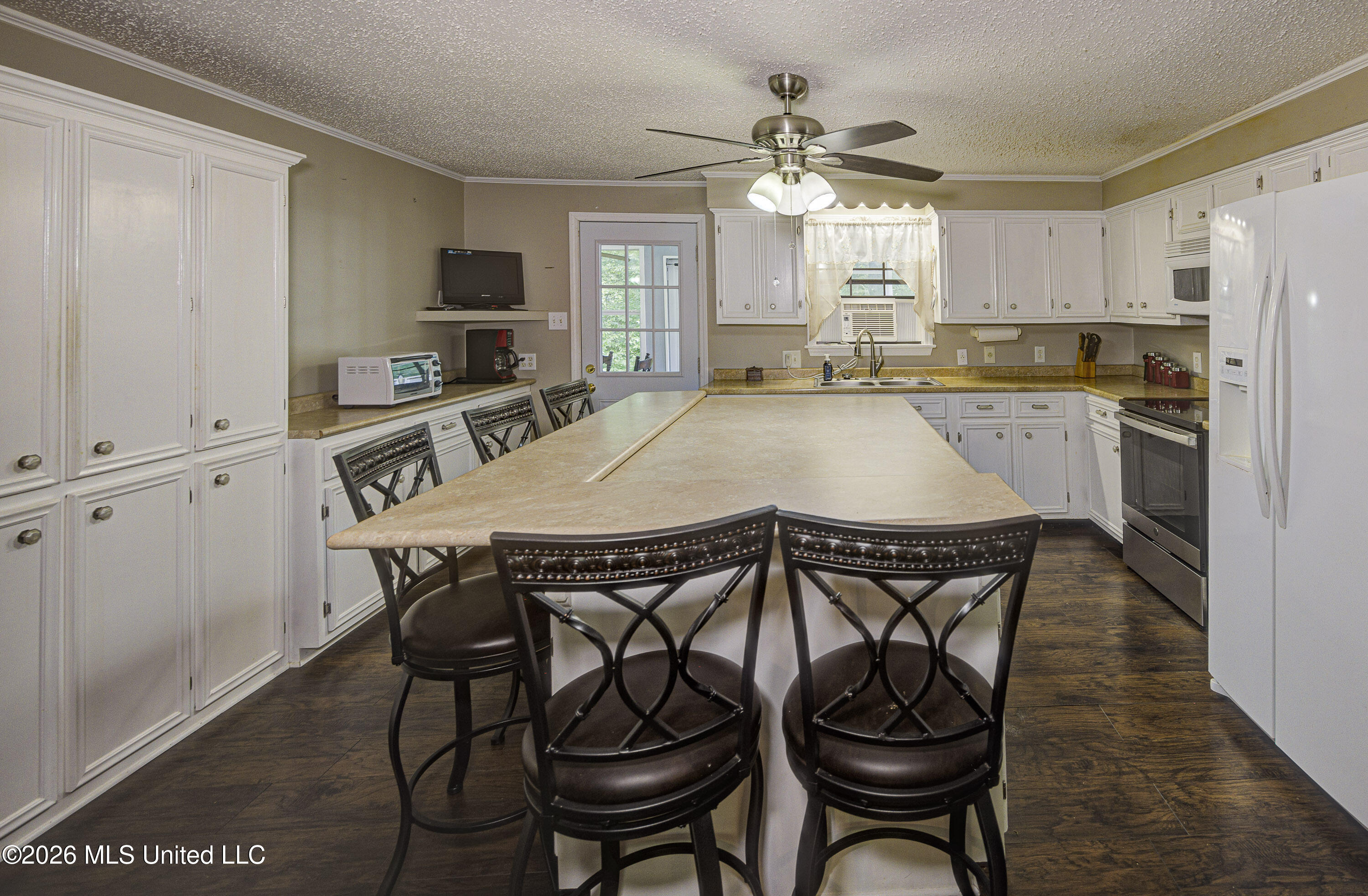 4255 Trotter Road Property Photo 9