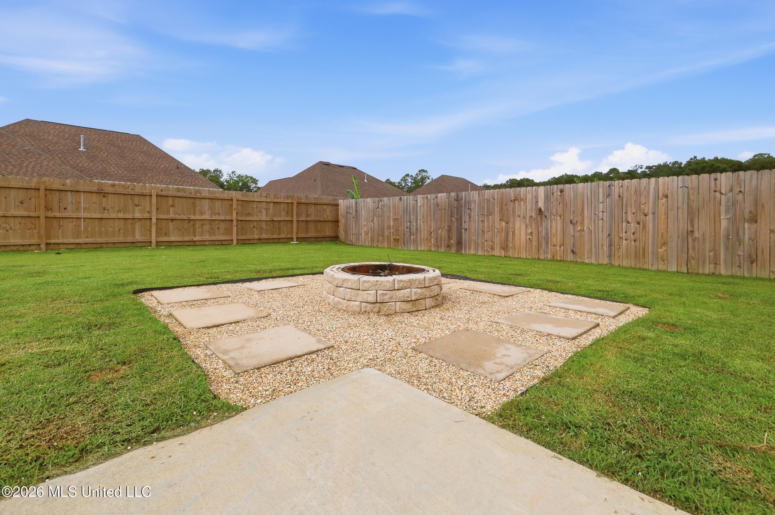 14619 Lillian Way Property Photo 34