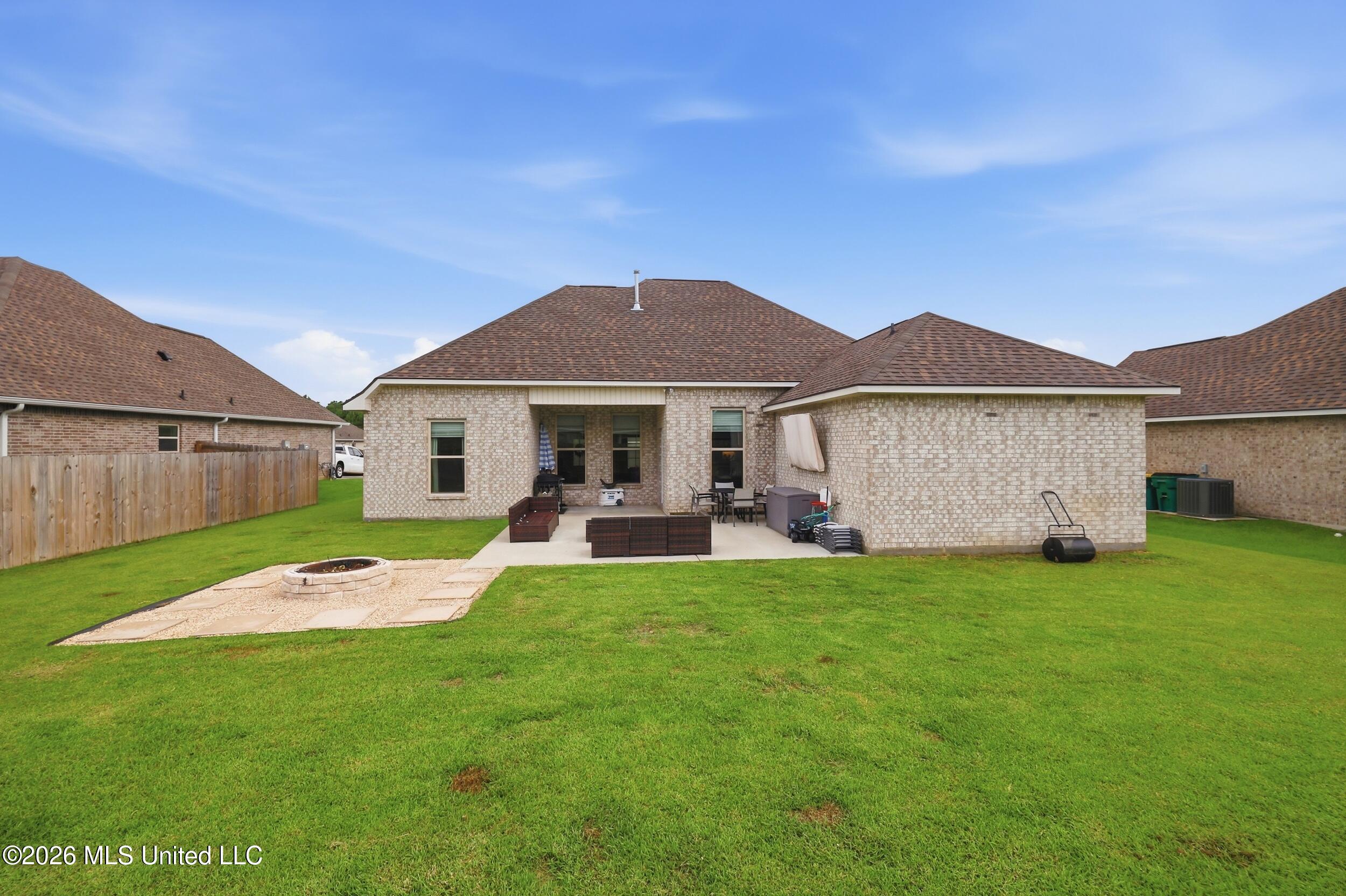 14619 Lillian Way Property Photo 37