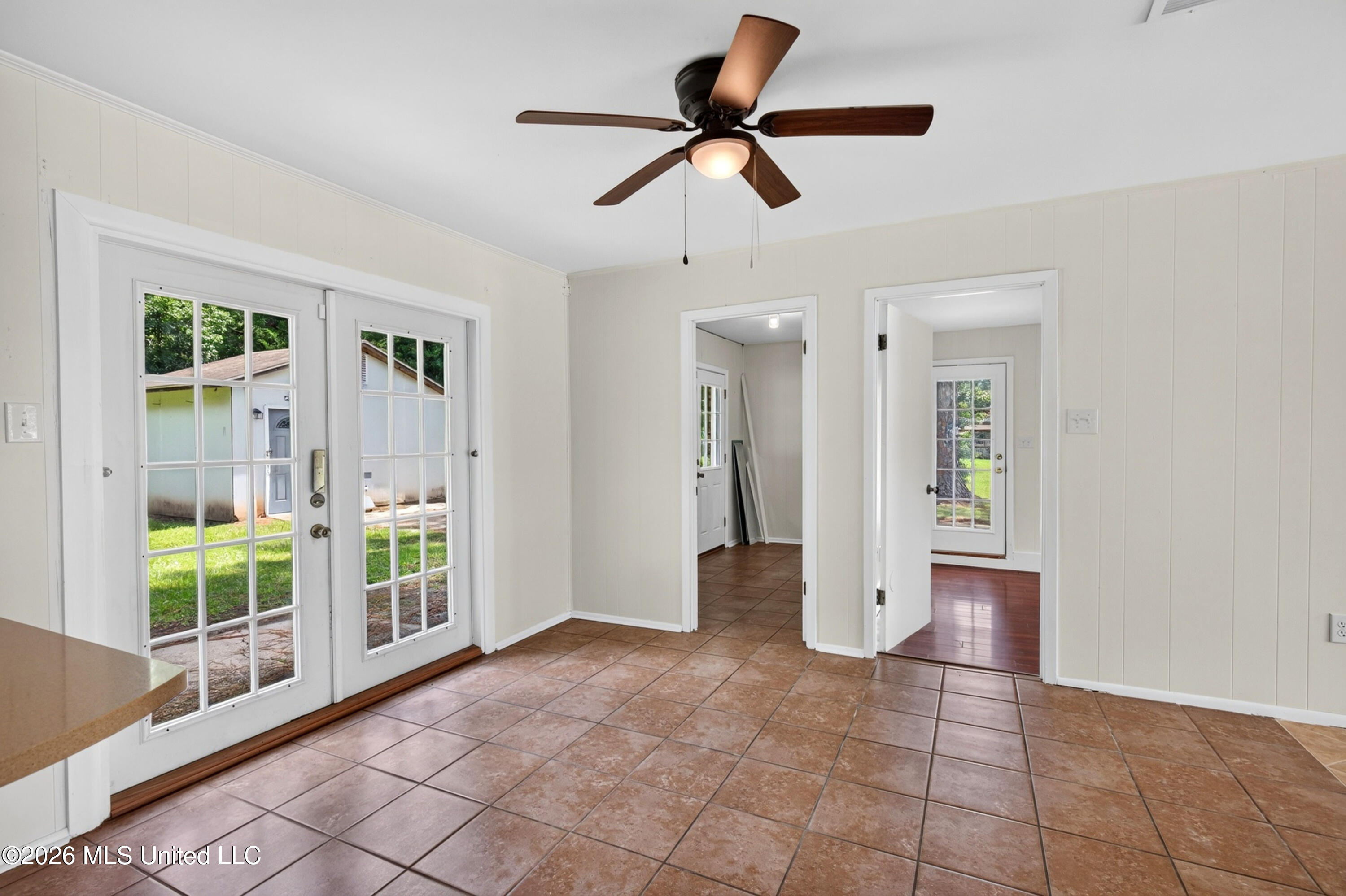 5717 Meadowview Drive Property Photo 13