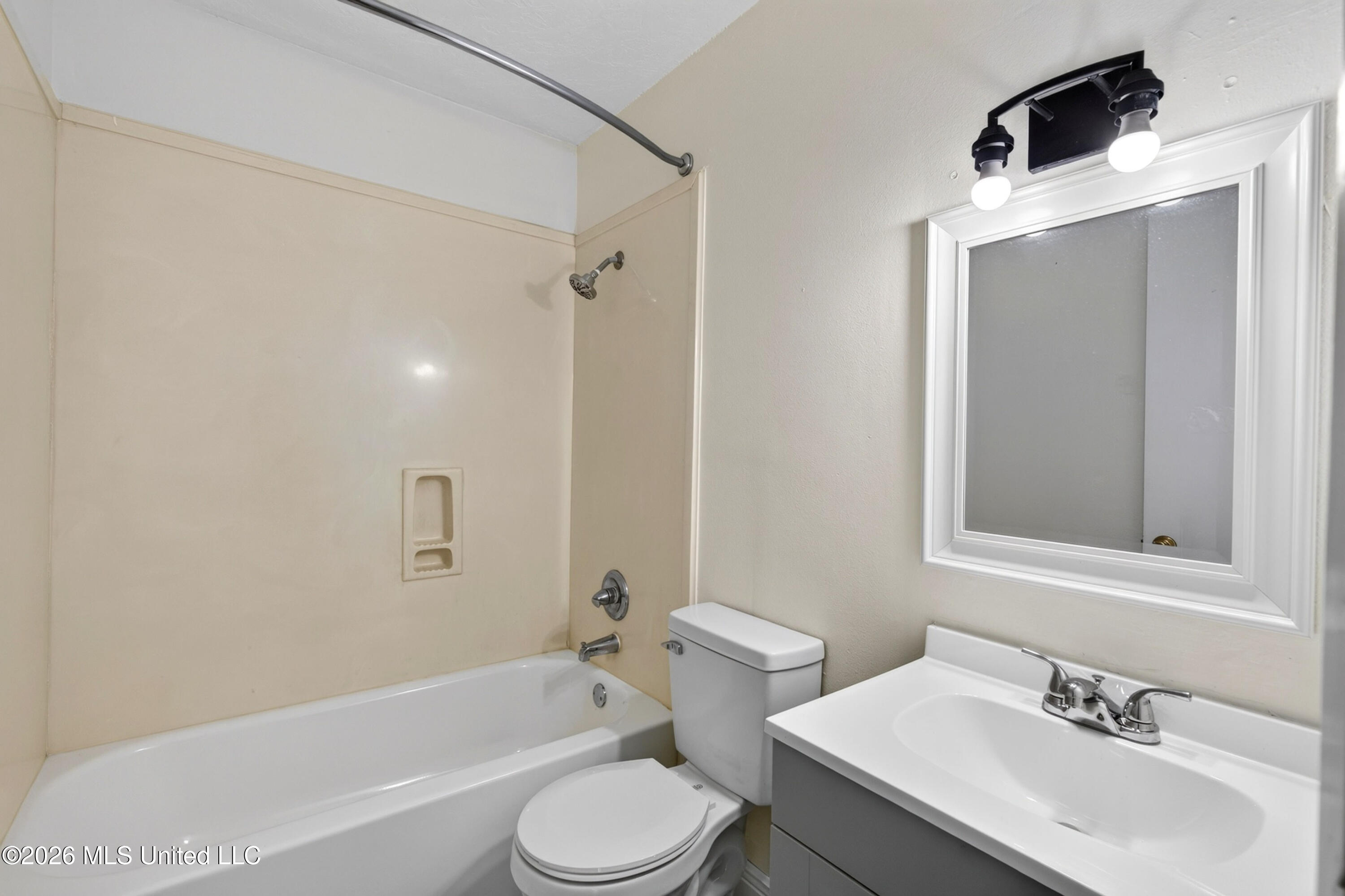 5717 Meadowview Drive Property Photo 18