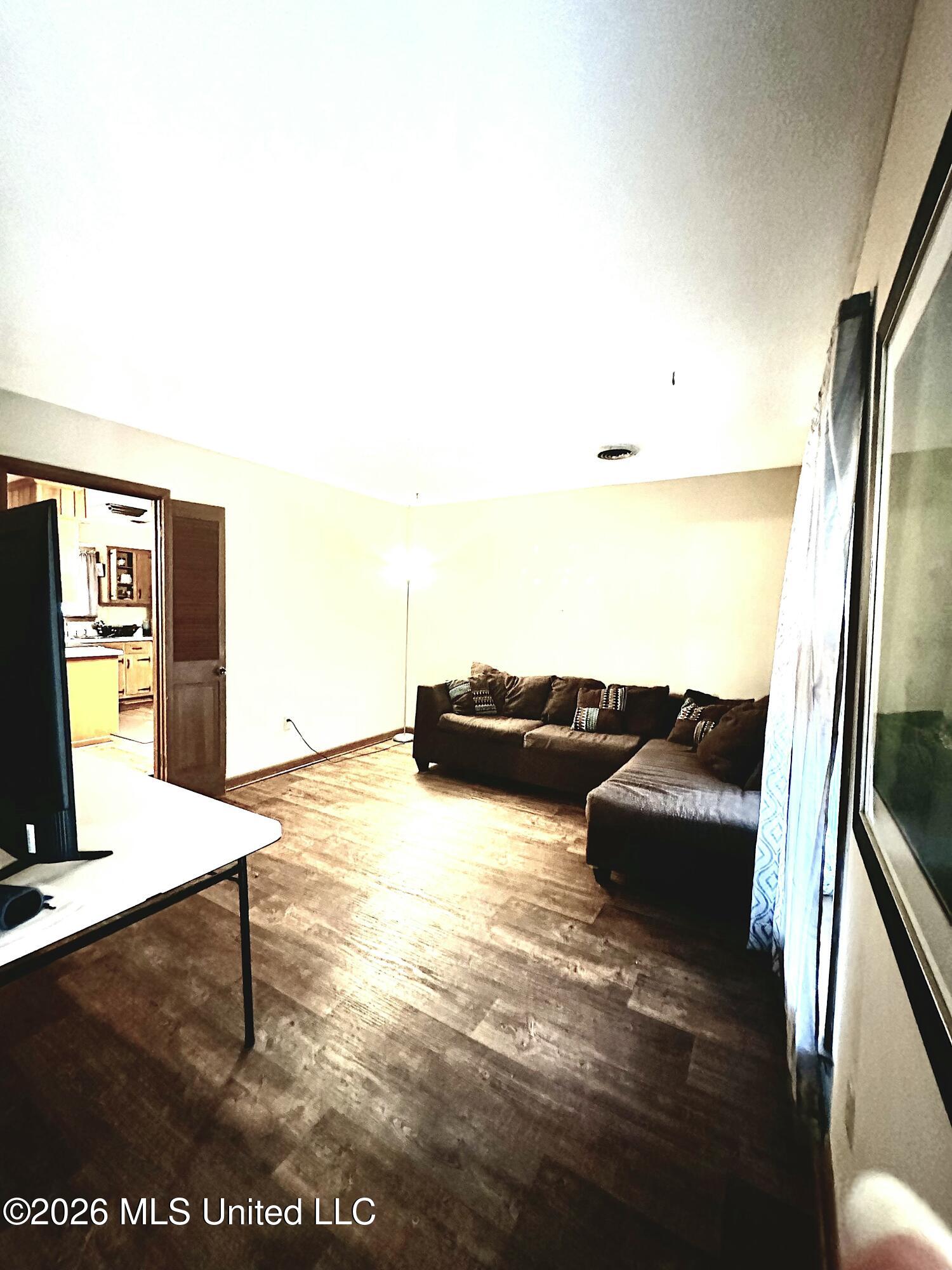 5727 Iroquois Drive Property Photo 10