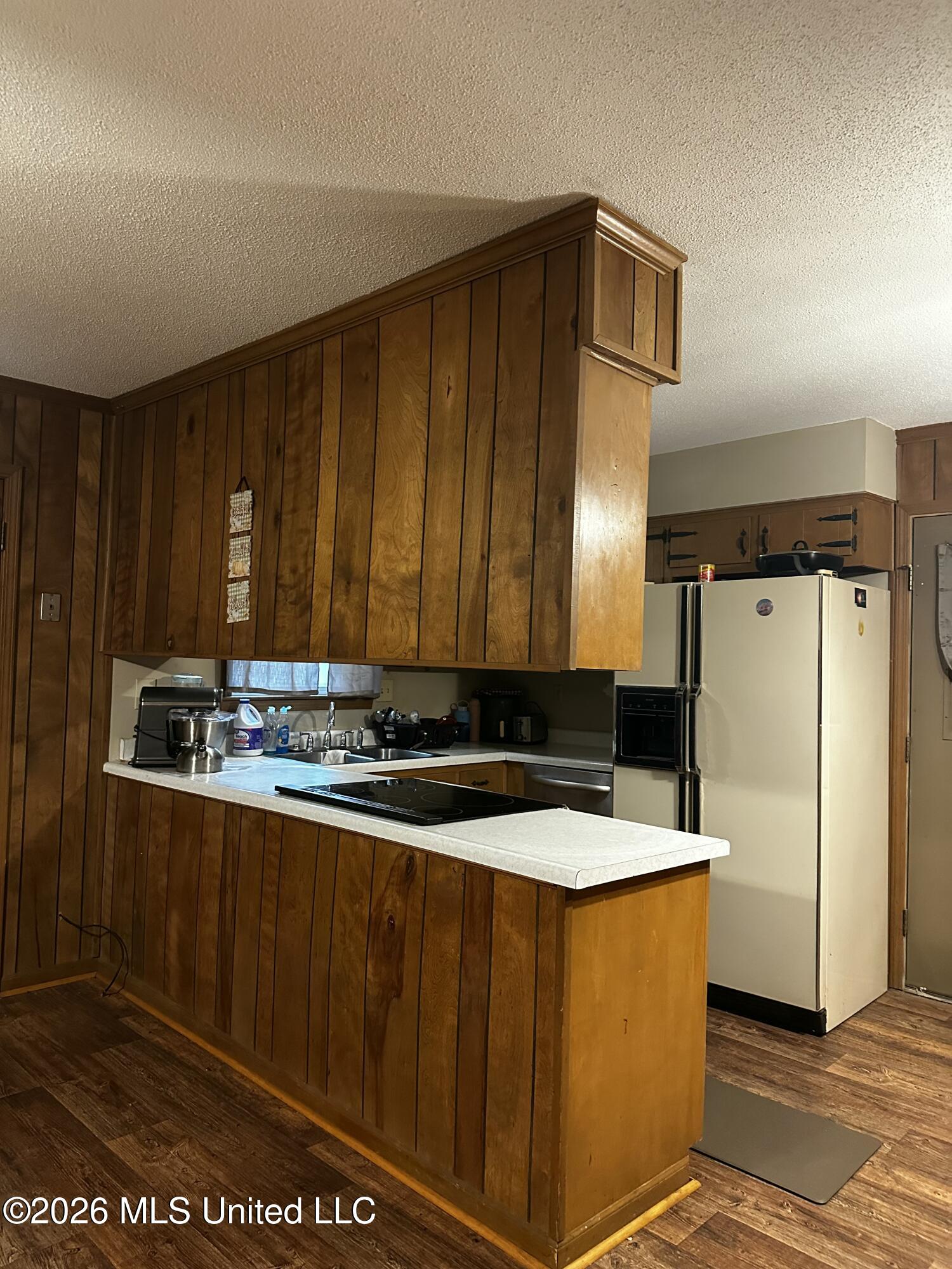 5727 Iroquois Drive Property Photo 12