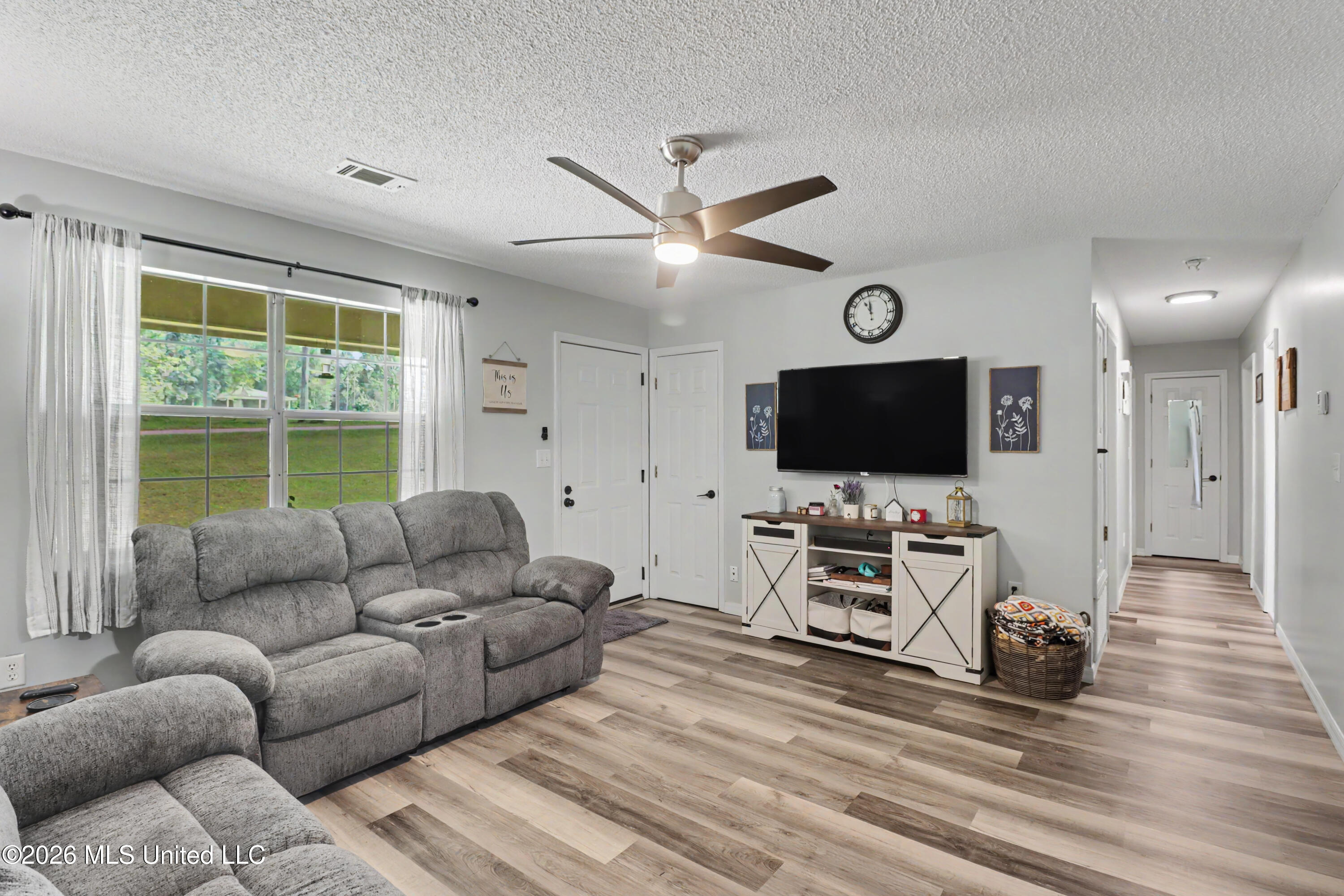 1304 Sampson Road Property Photo 3