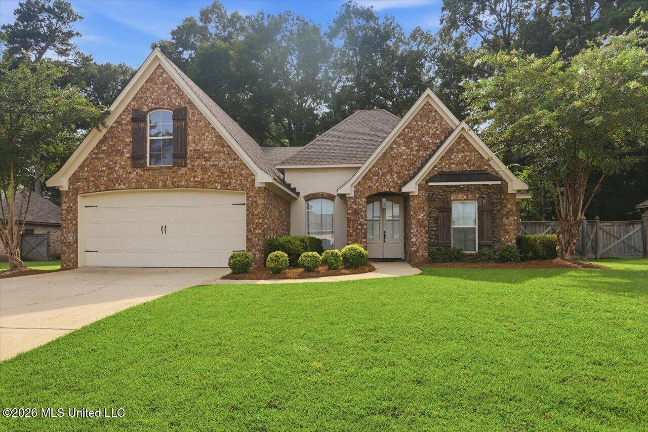 122 Belle Oak Drive Property Photo 1