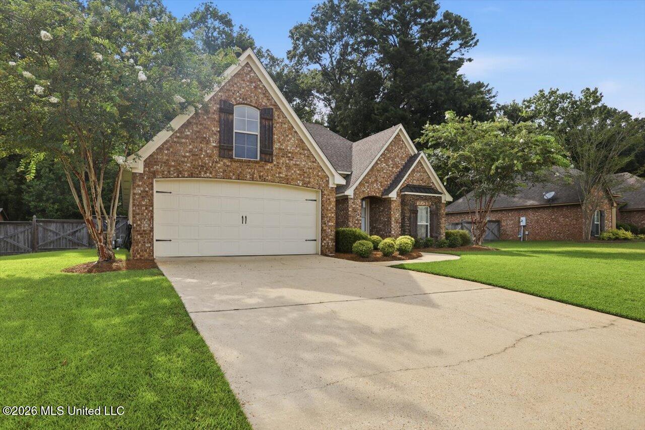 122 Belle Oak Drive Property Photo 3