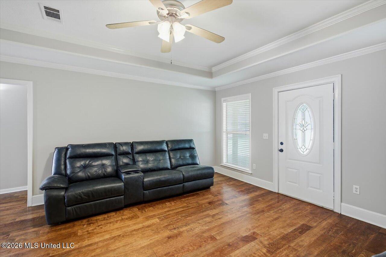 116 Eastwood Circle Property Photo 5