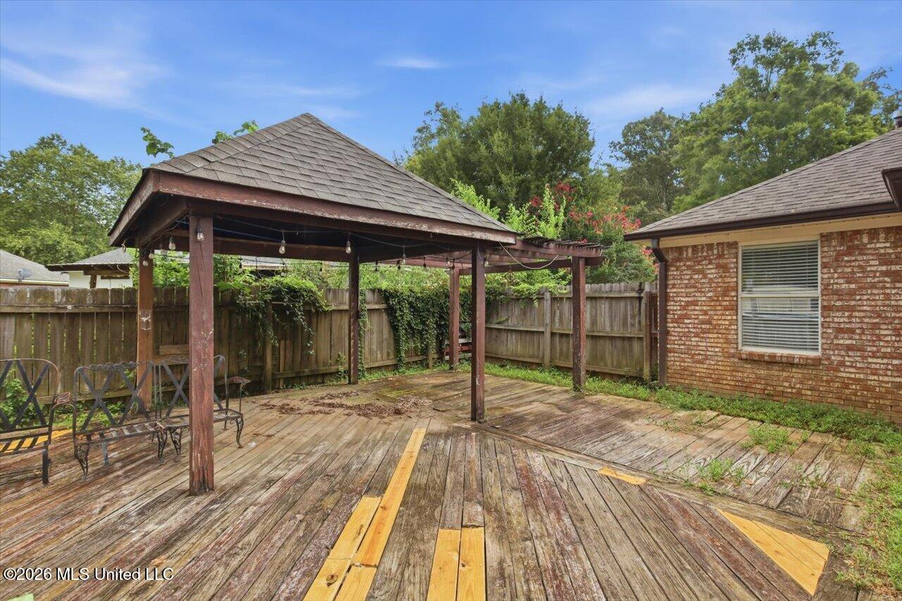 116 Eastwood Circle Property Photo 27