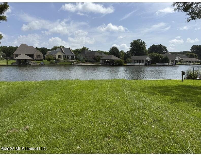 120 Northshore Way Property Photo 2