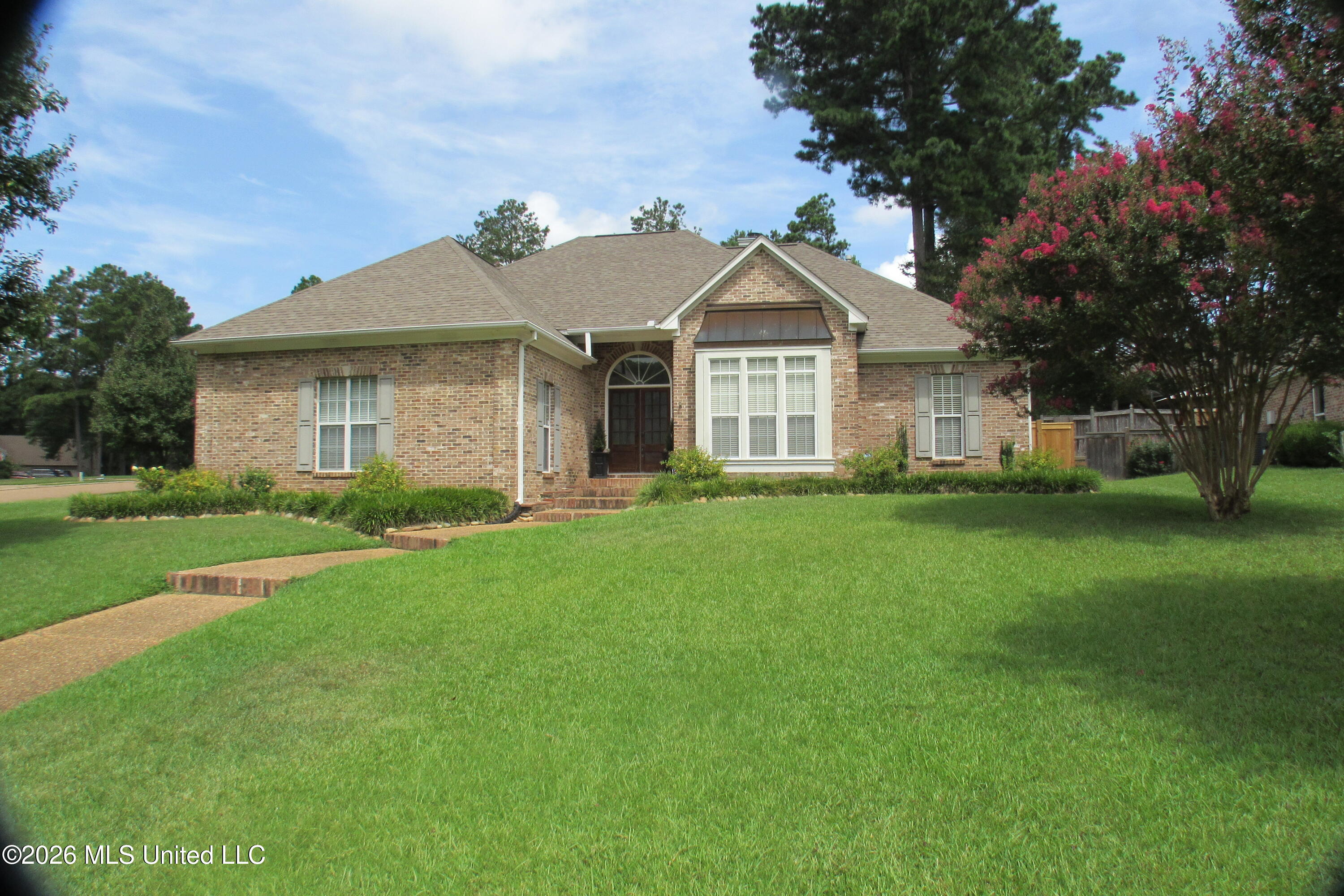 126 Highwoods Boulevard Property Photo 2