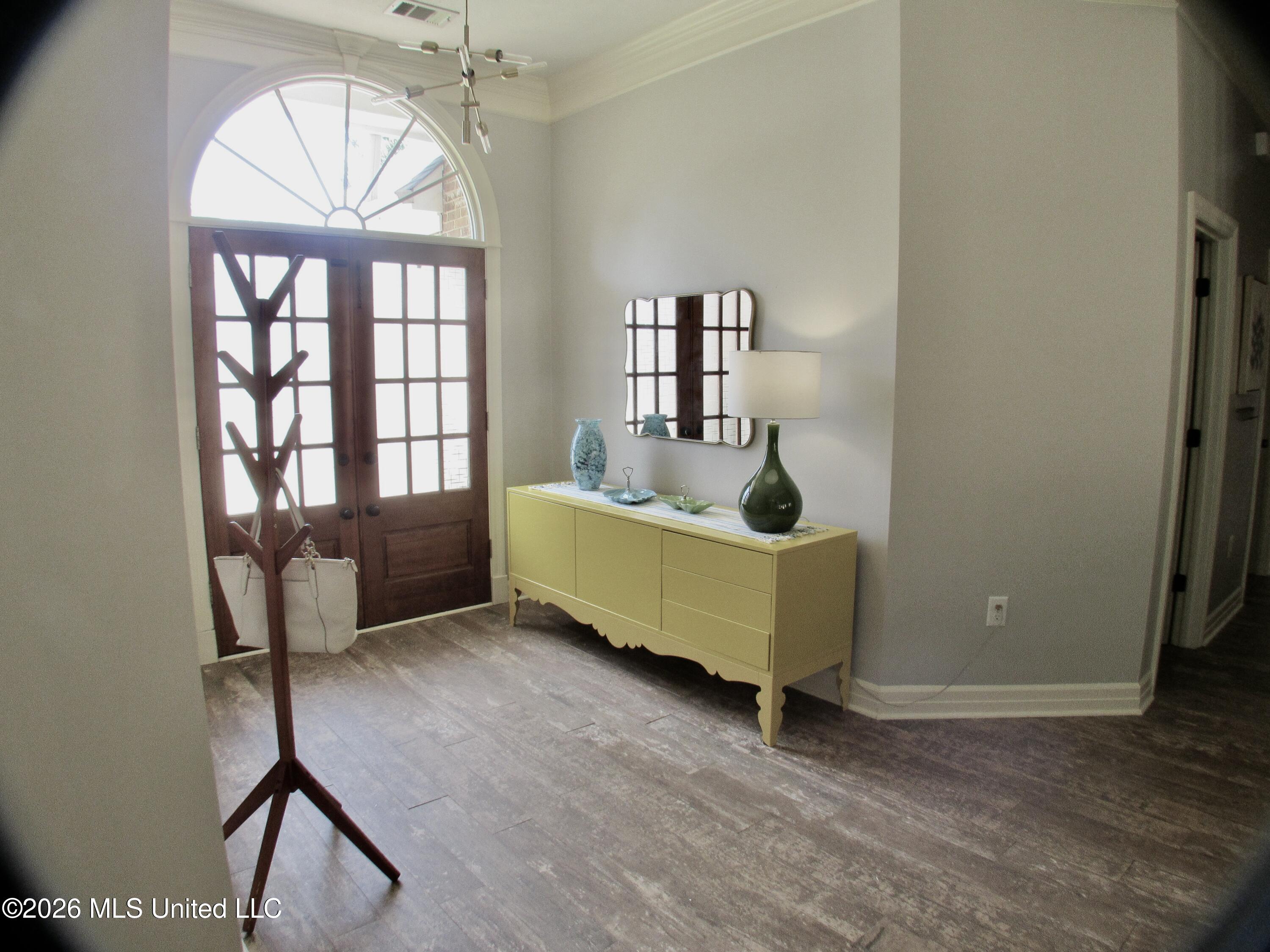126 Highwoods Boulevard Property Photo 4