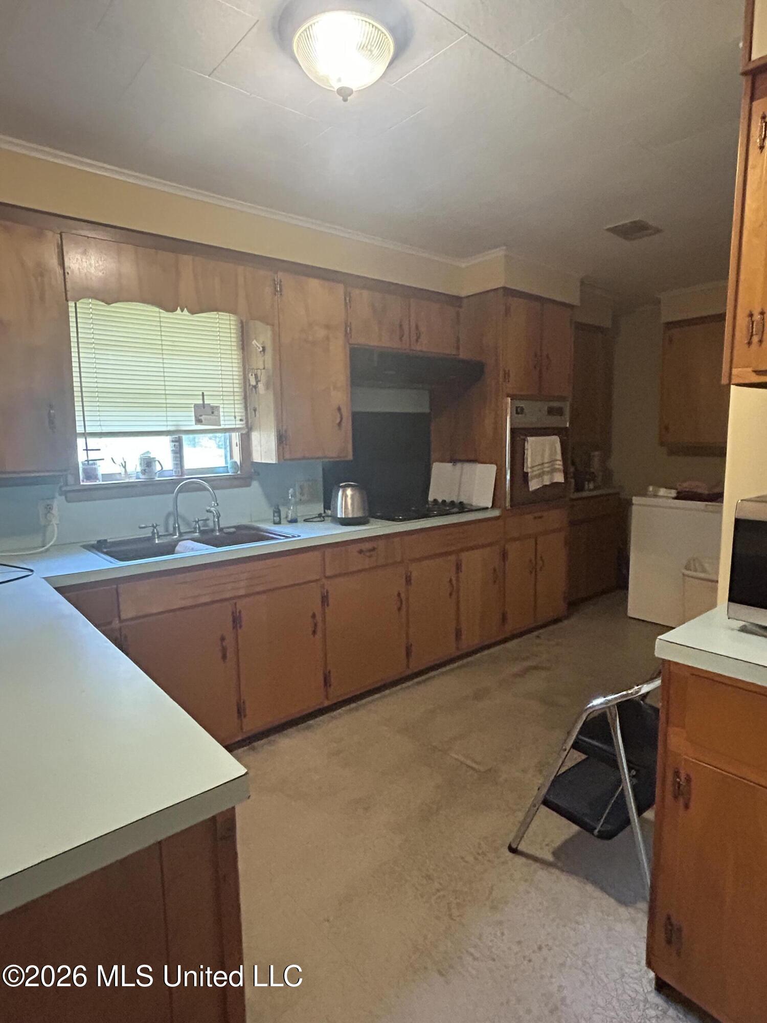 27 Sunset Circle Property Photo 8