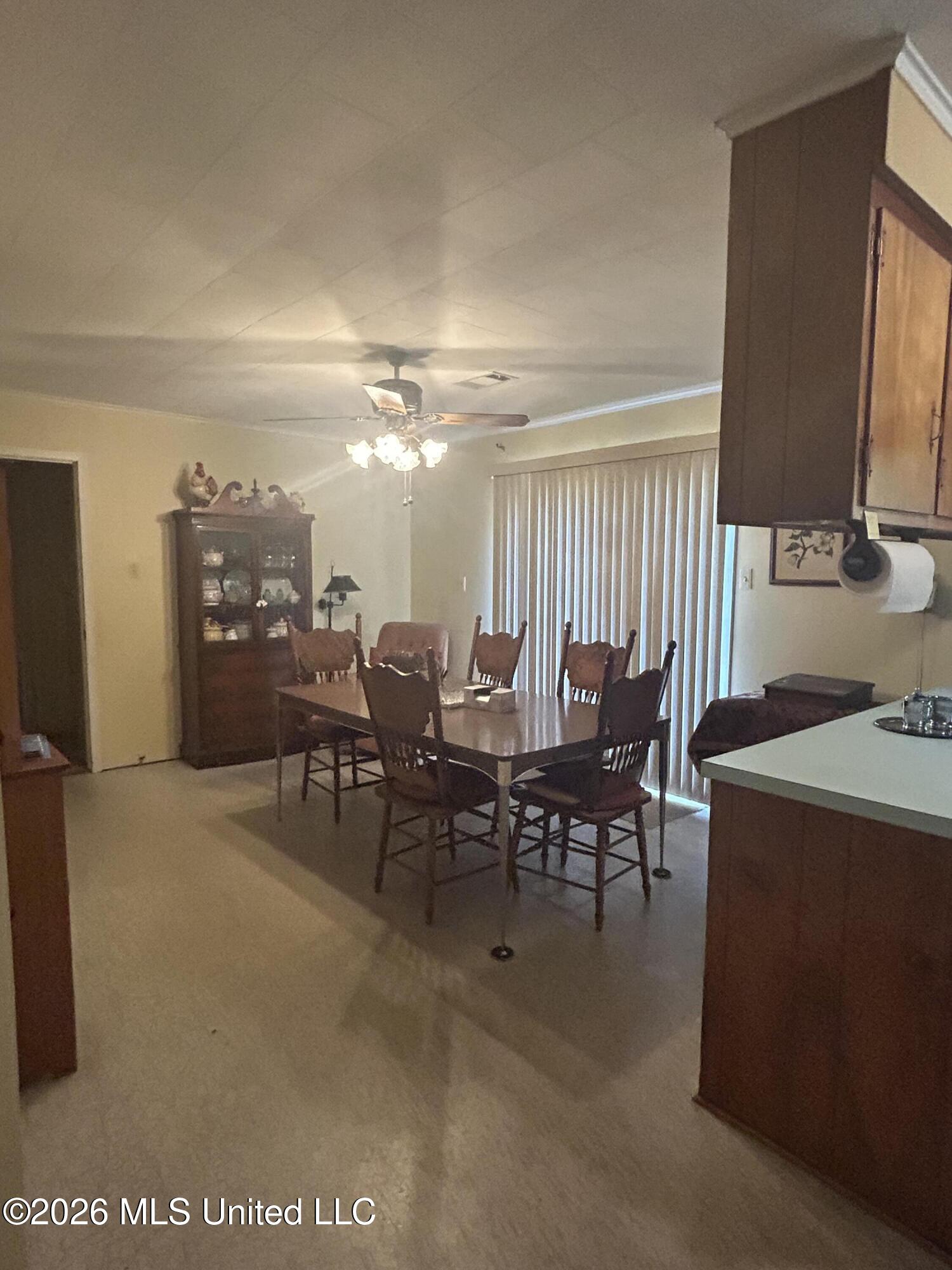 27 Sunset Circle Property Photo 10