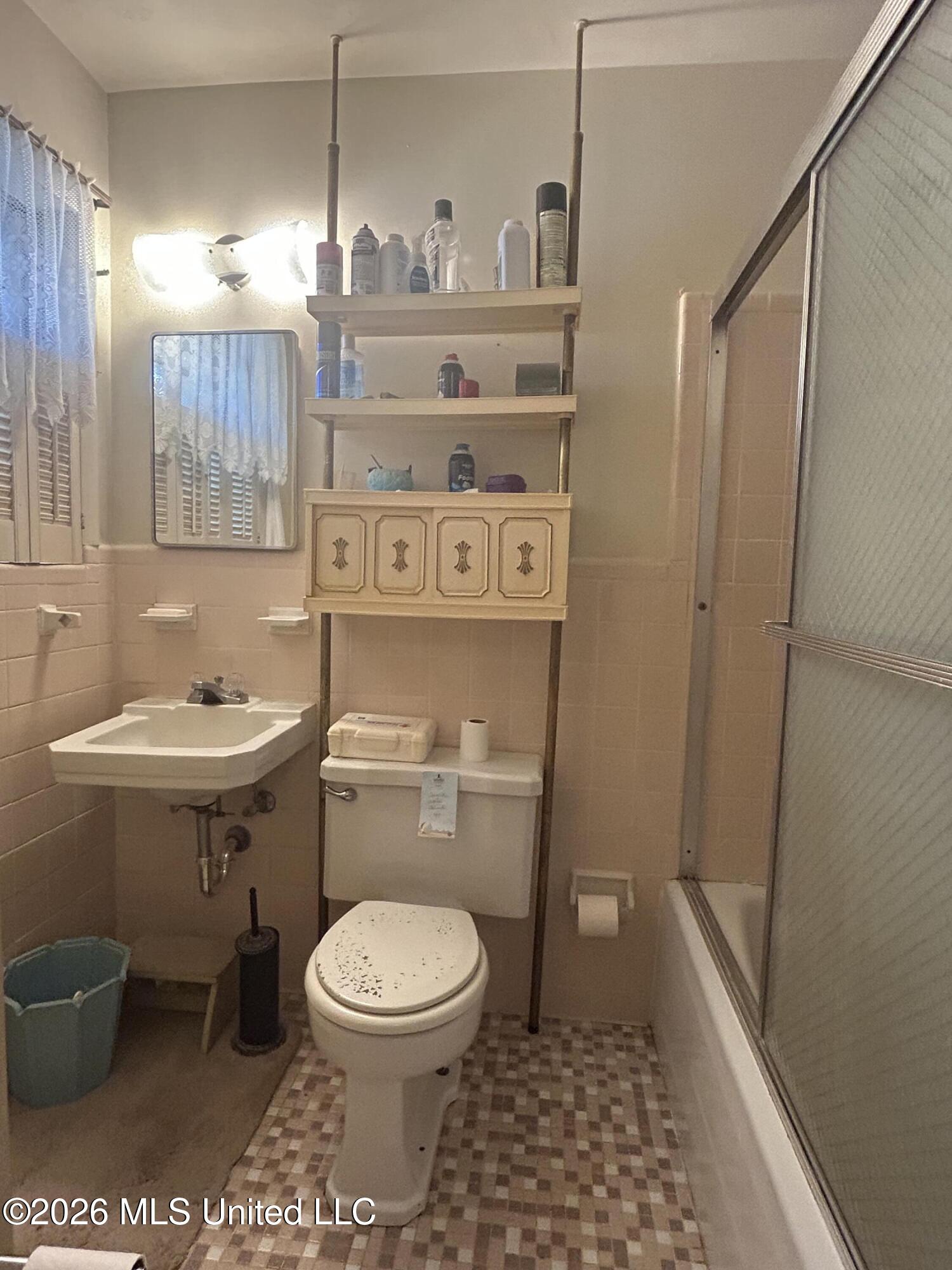 27 Sunset Circle Property Photo 15