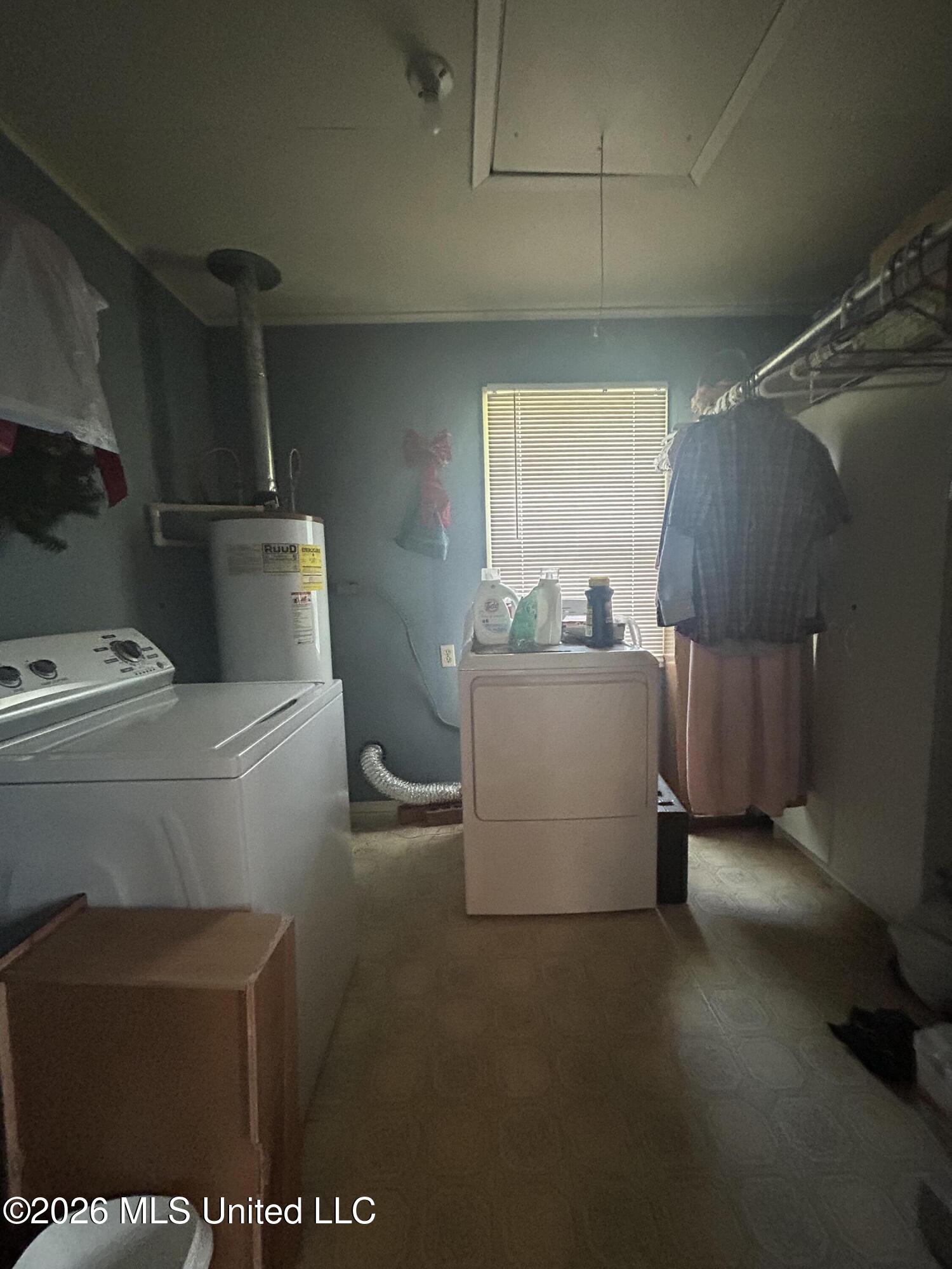 27 Sunset Circle Property Photo 16