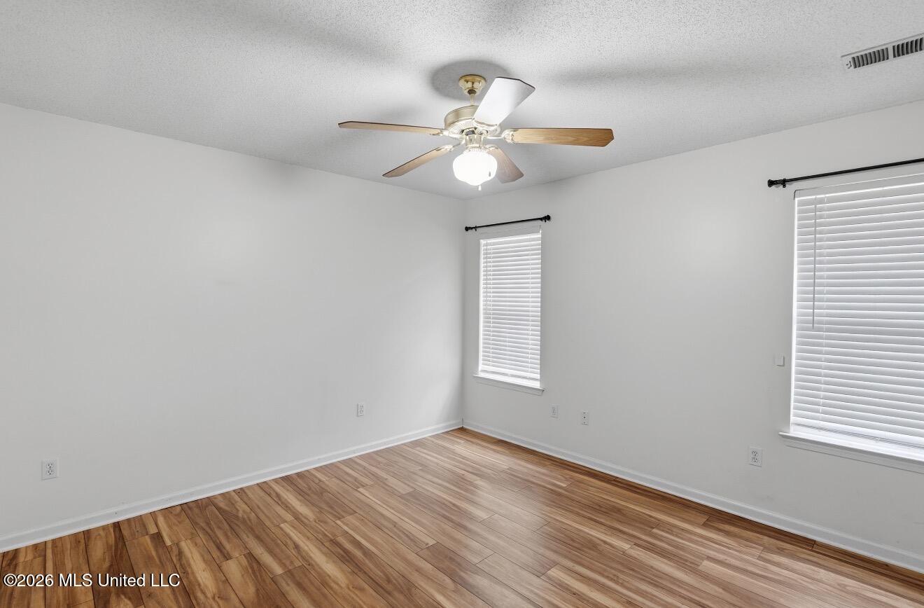 10742 Pecan View Drive Property Photo 4