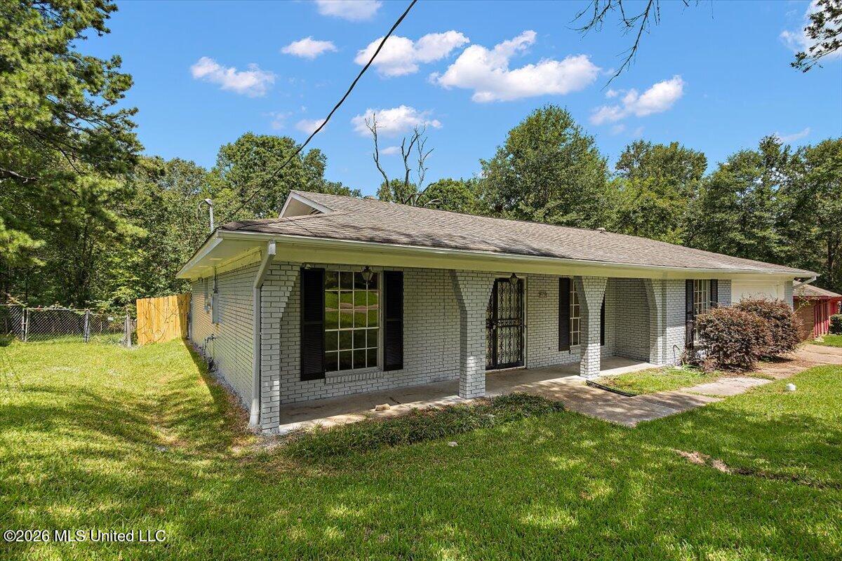 3343 Fleetwood Drive Property Photo 3