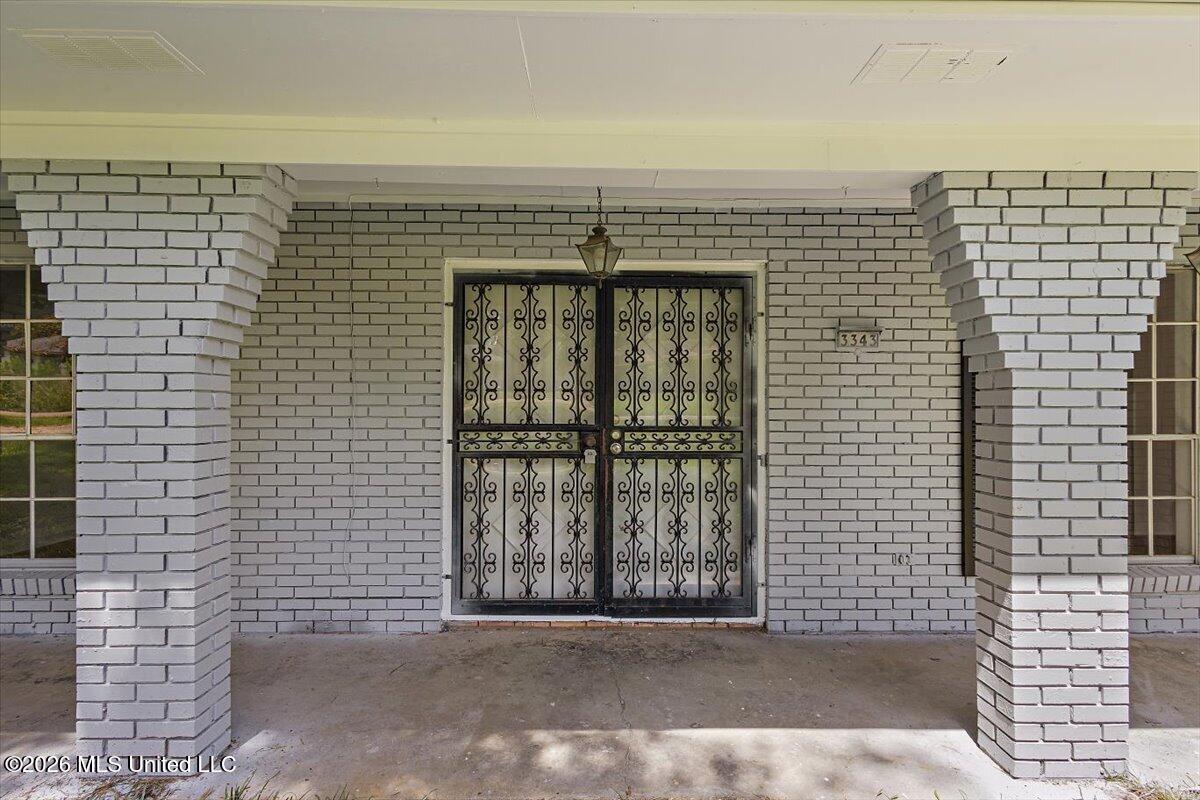 3343 Fleetwood Drive Property Photo 4