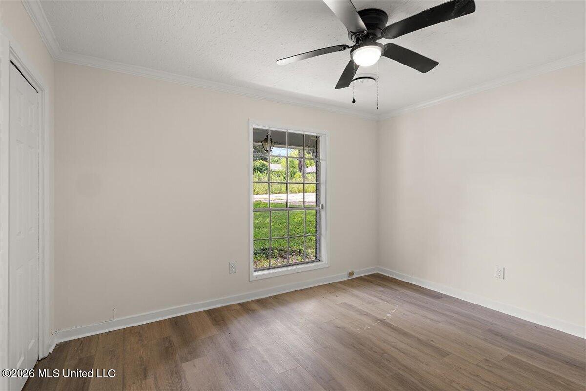 3343 Fleetwood Drive Property Photo 17