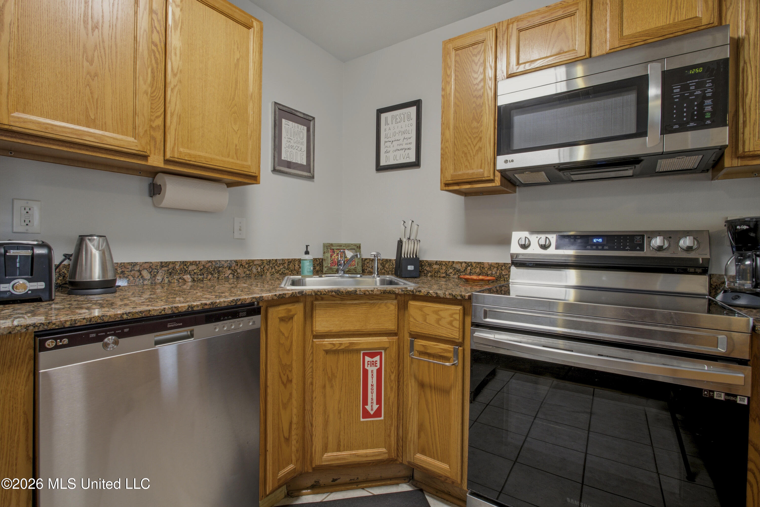 1664 Beach Boulevard Property Photo 10