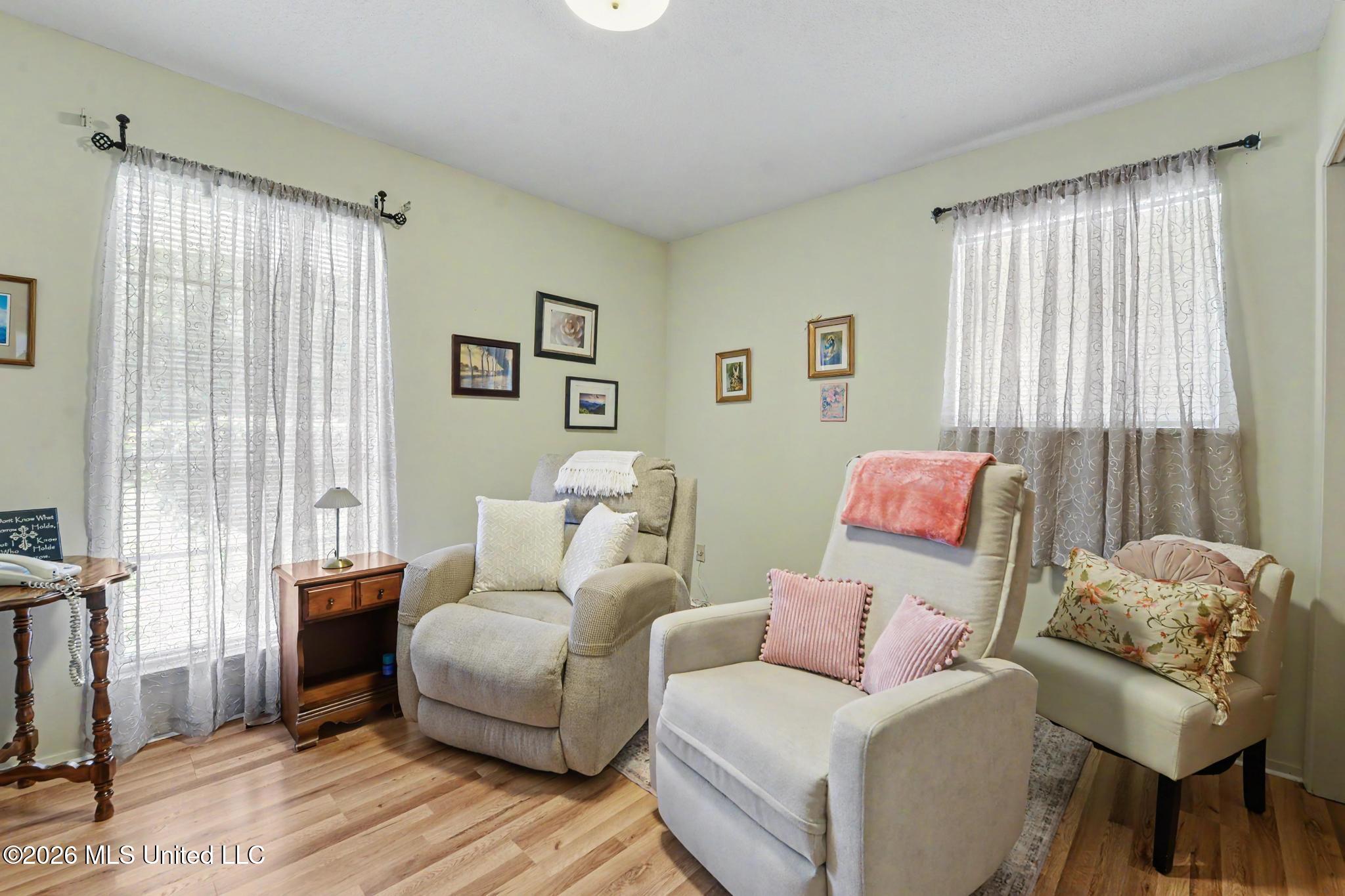 414 Pine Court Property Photo 13