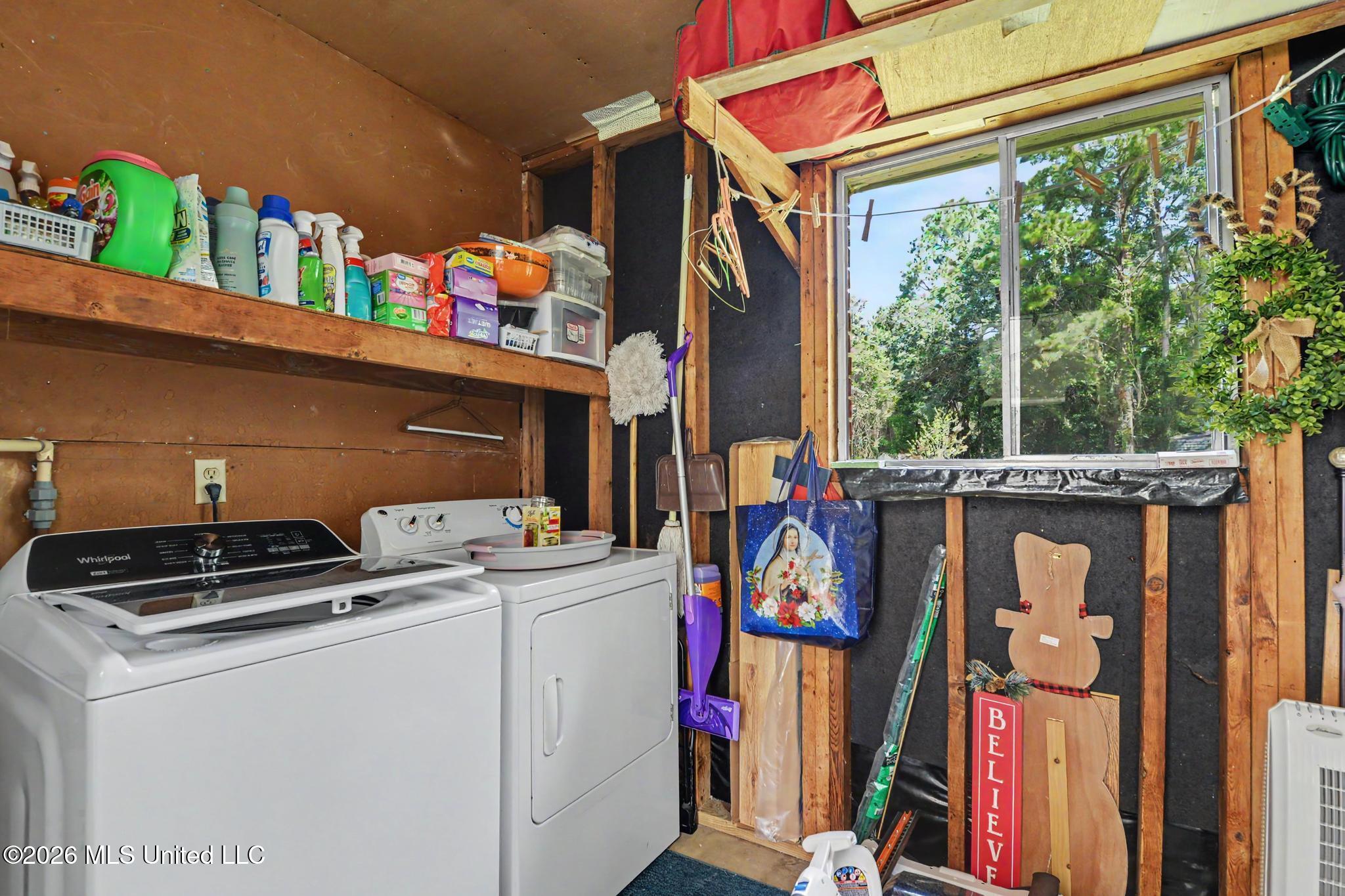 414 Pine Court Property Photo 18