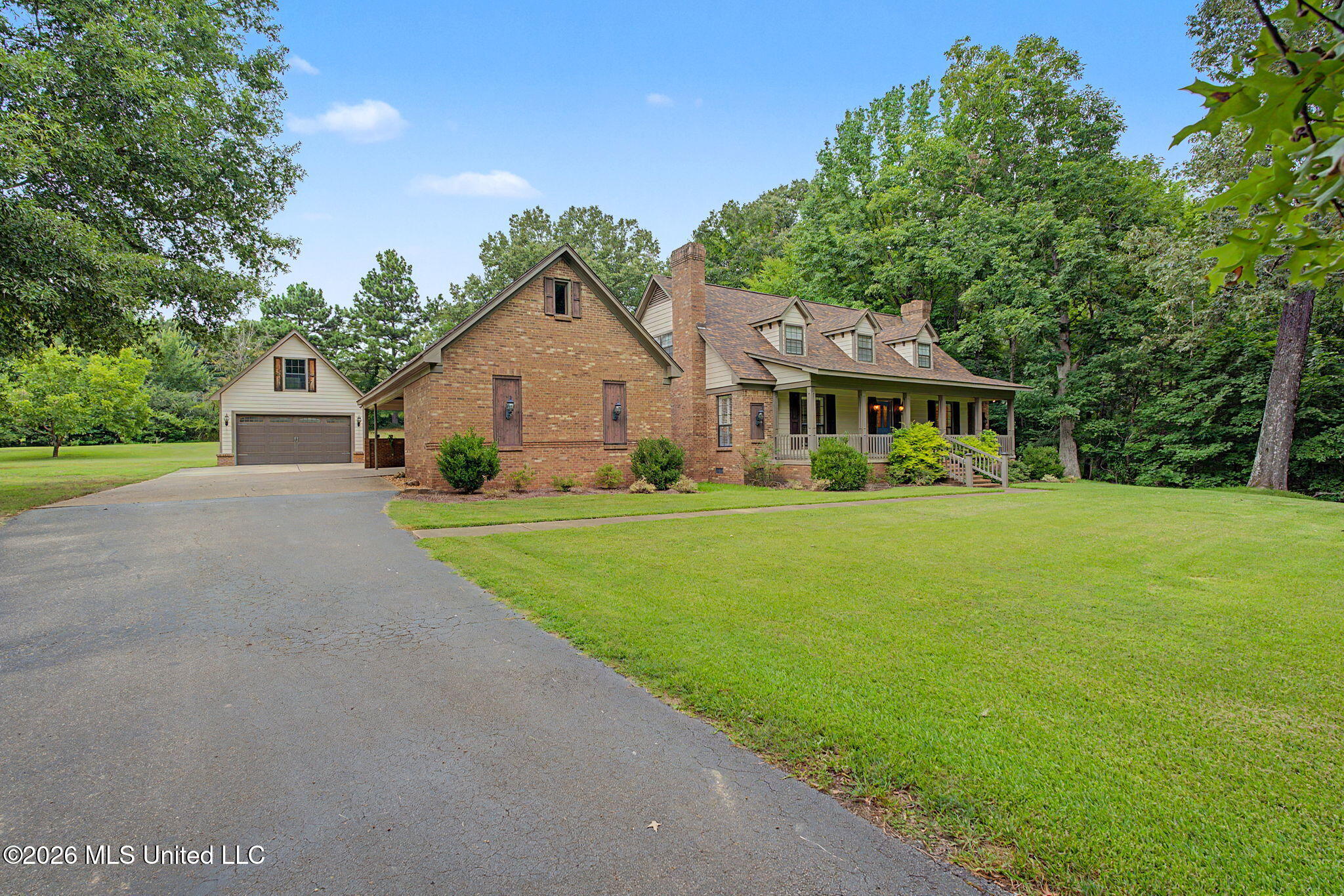 1060 Wooten Road Property Photo 5