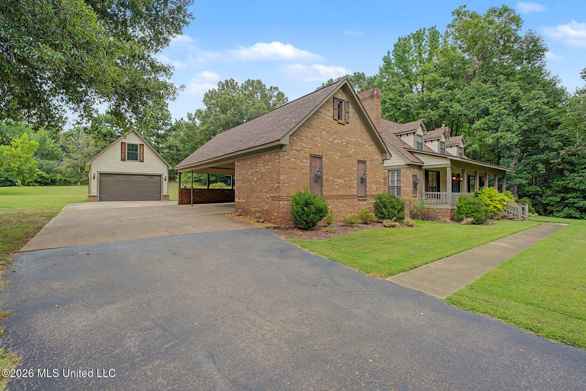 1060 Wooten Road Property Photo 7