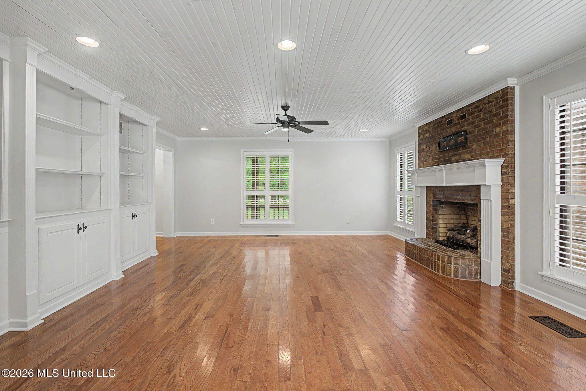 1060 Wooten Road Property Photo 12