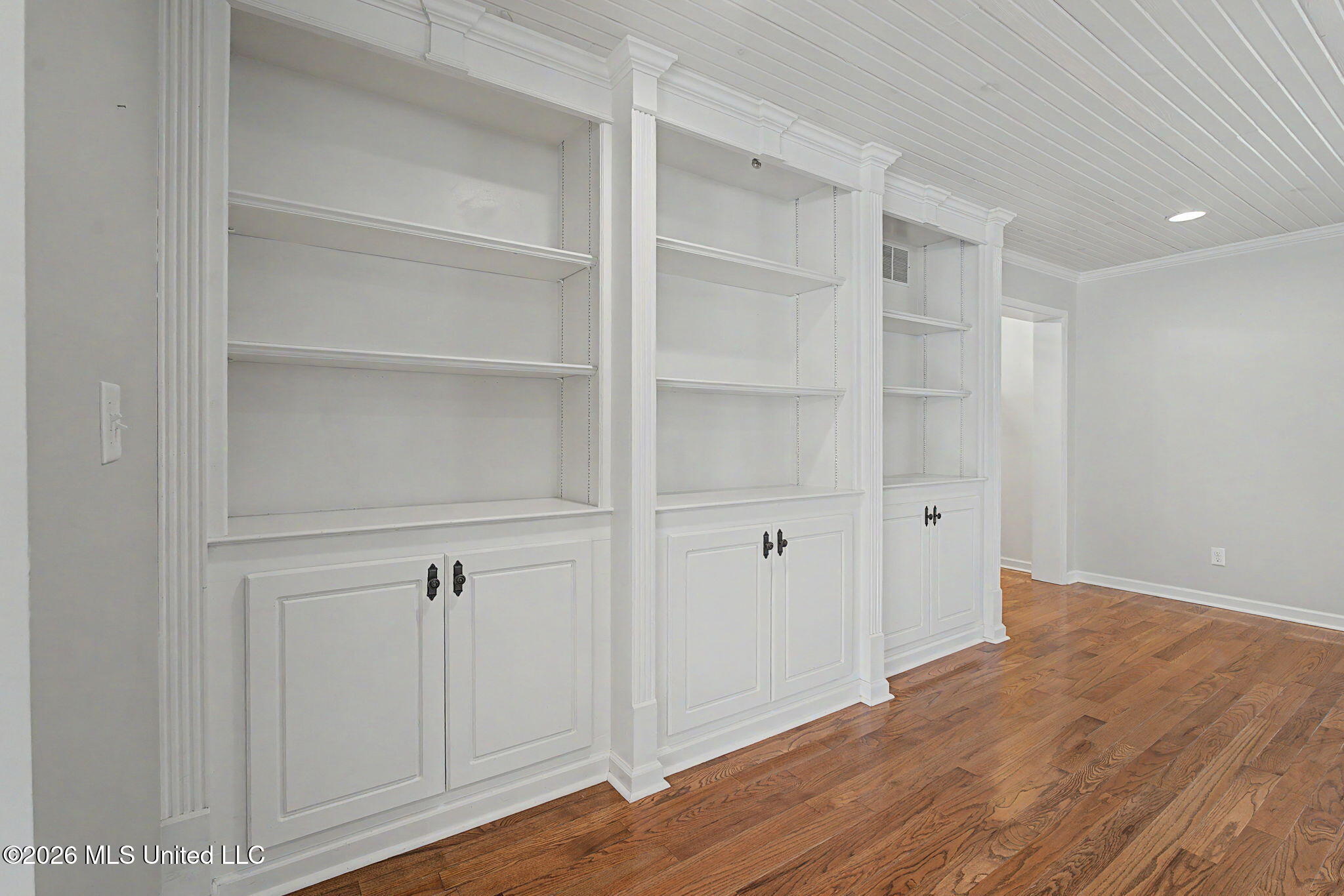 1060 Wooten Road Property Photo 13