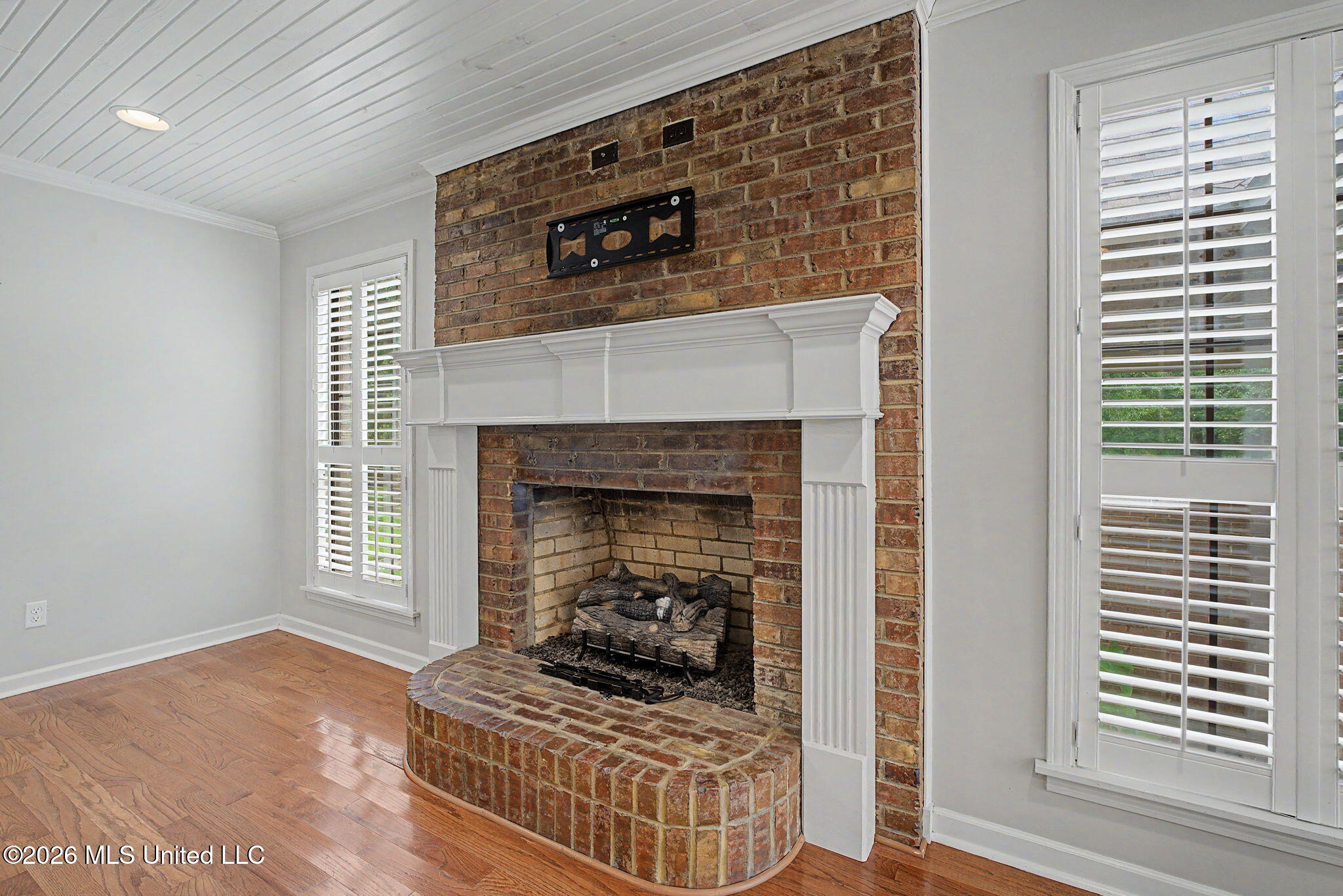 1060 Wooten Road Property Photo 14