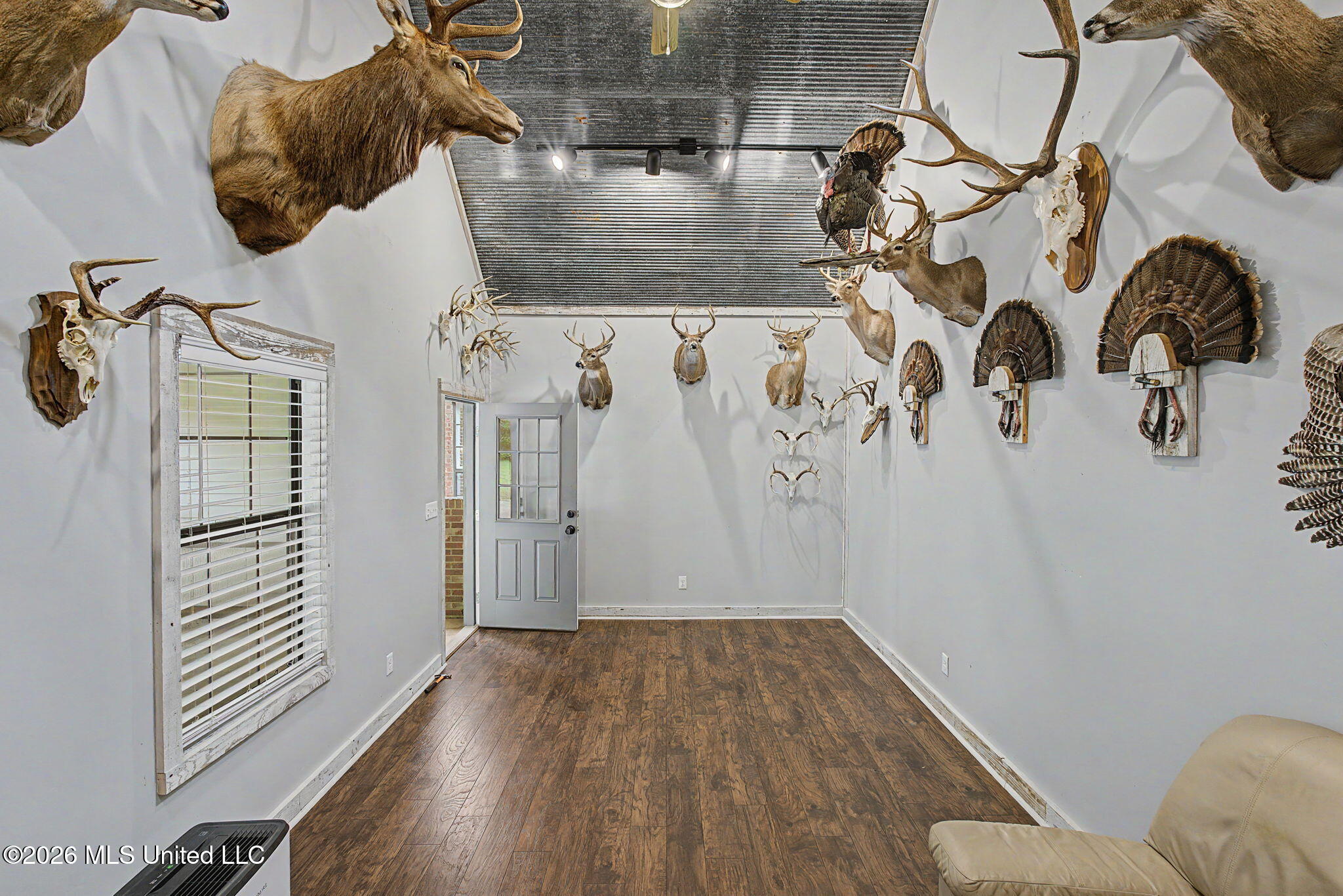 1060 Wooten Road Property Photo 40