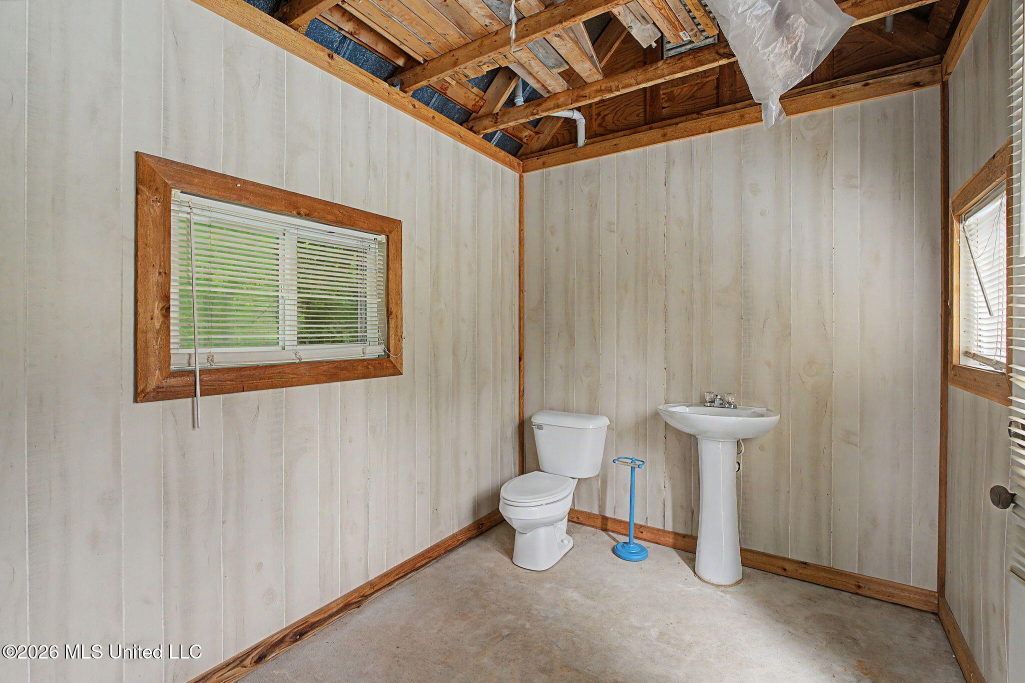 1060 Wooten Road Property Photo 49