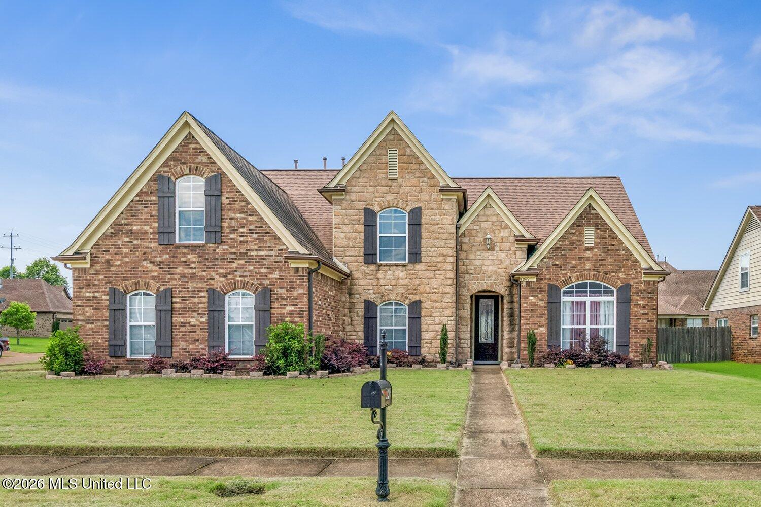 7049 Windswept Lane Property Photo 1